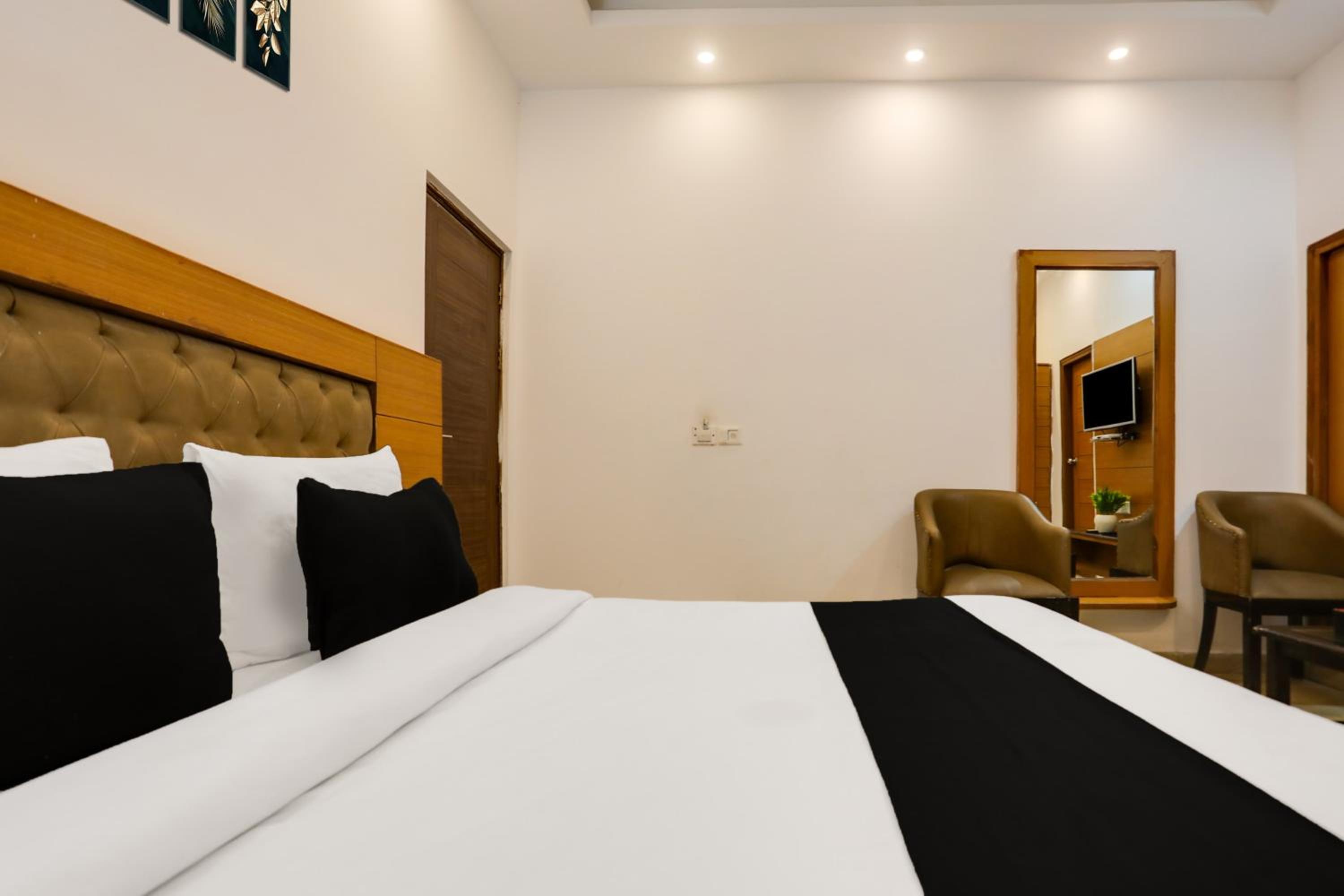 Classic Triple Room - Photo 5
