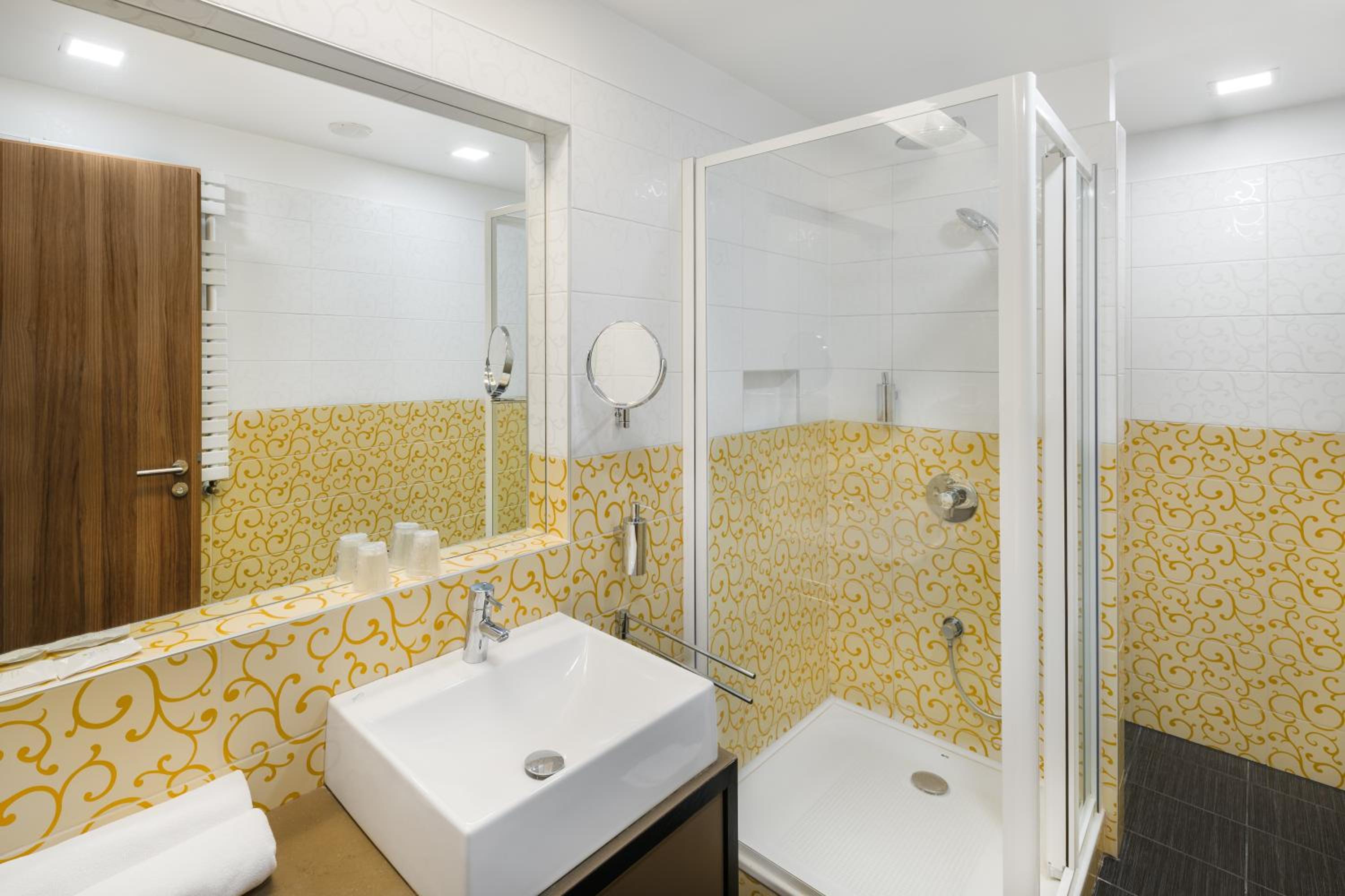 Deluxe Double Room - Photo 2