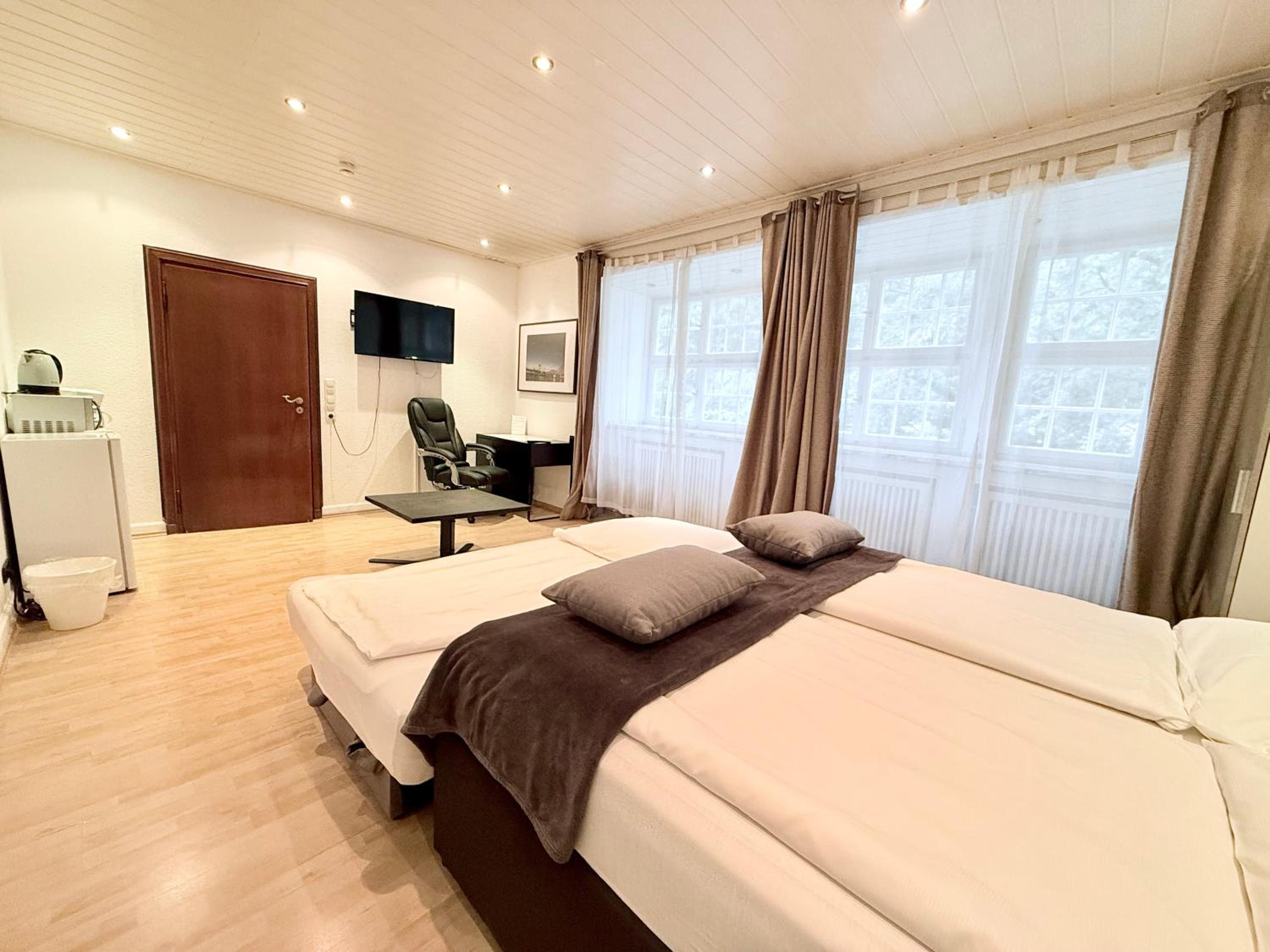 Economy Apartment - 2 rooms without Rhine River View/ Neighboring house - Photo 13