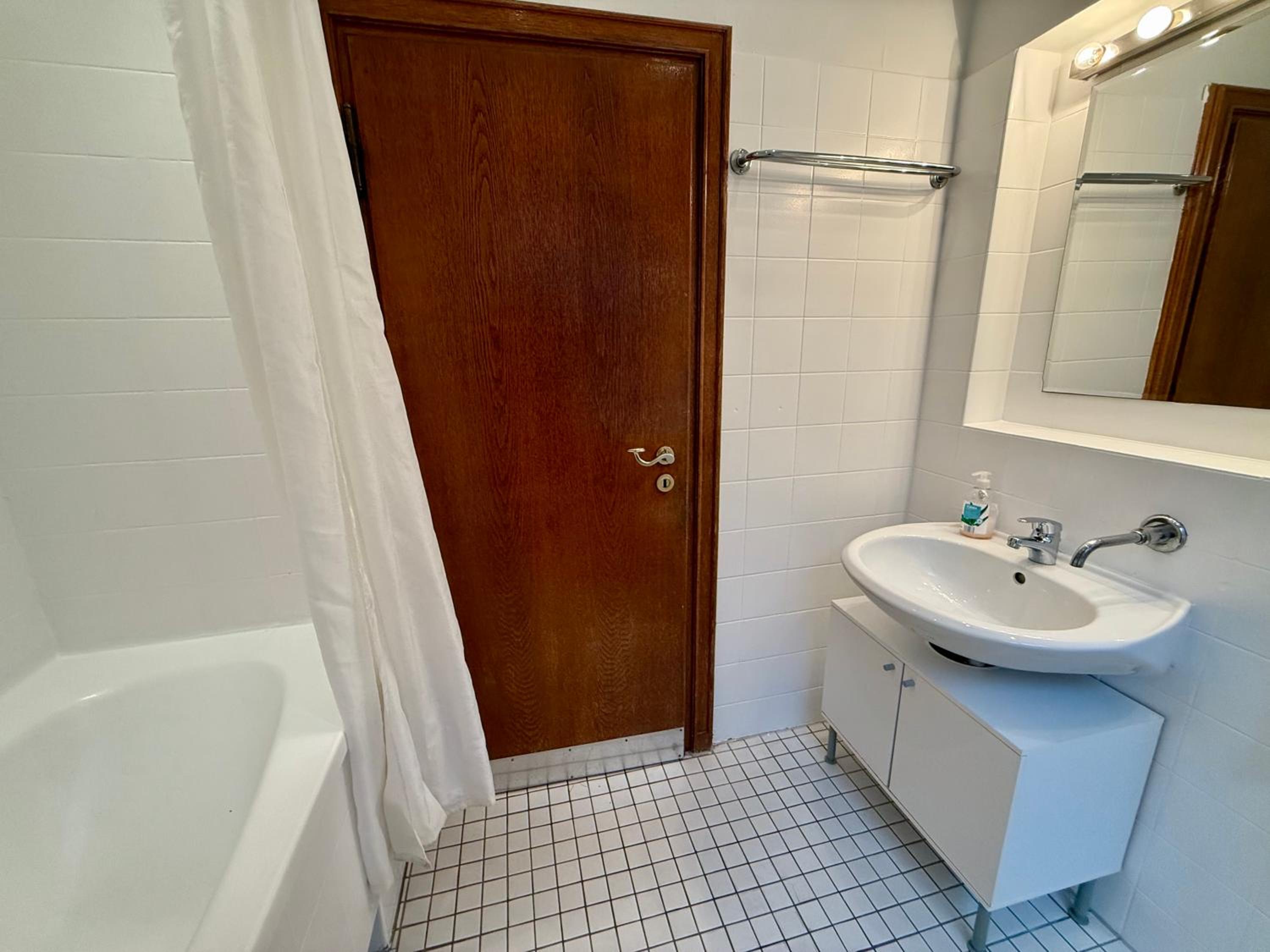 Economy Apartment - 2 rooms without Rhine River View/ Neighboring house - Photo 7