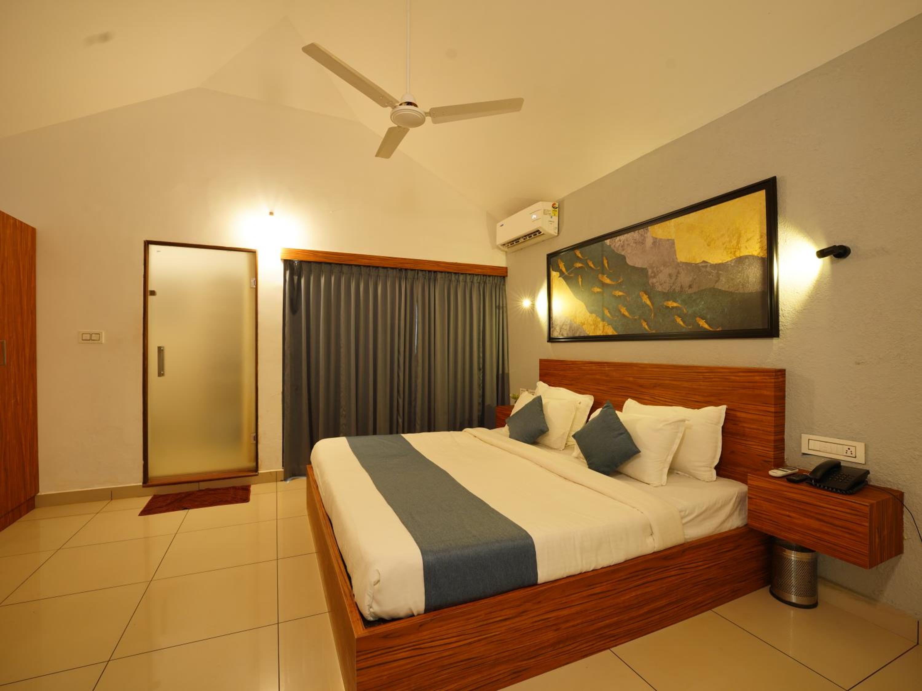 Queen Room