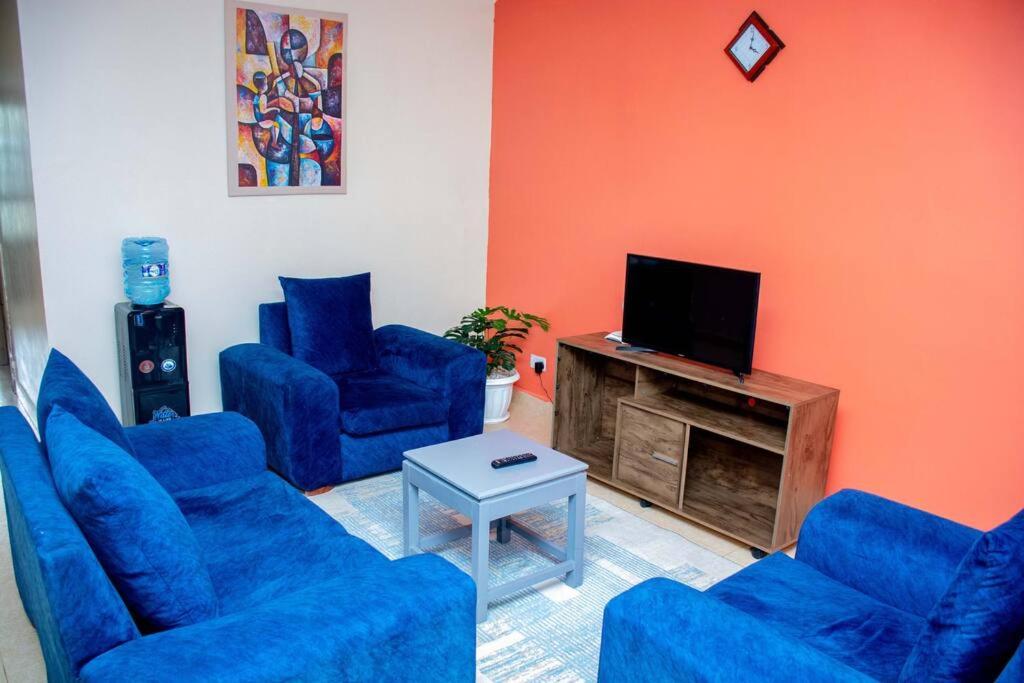 Three-Bedroom Apartment photo 1