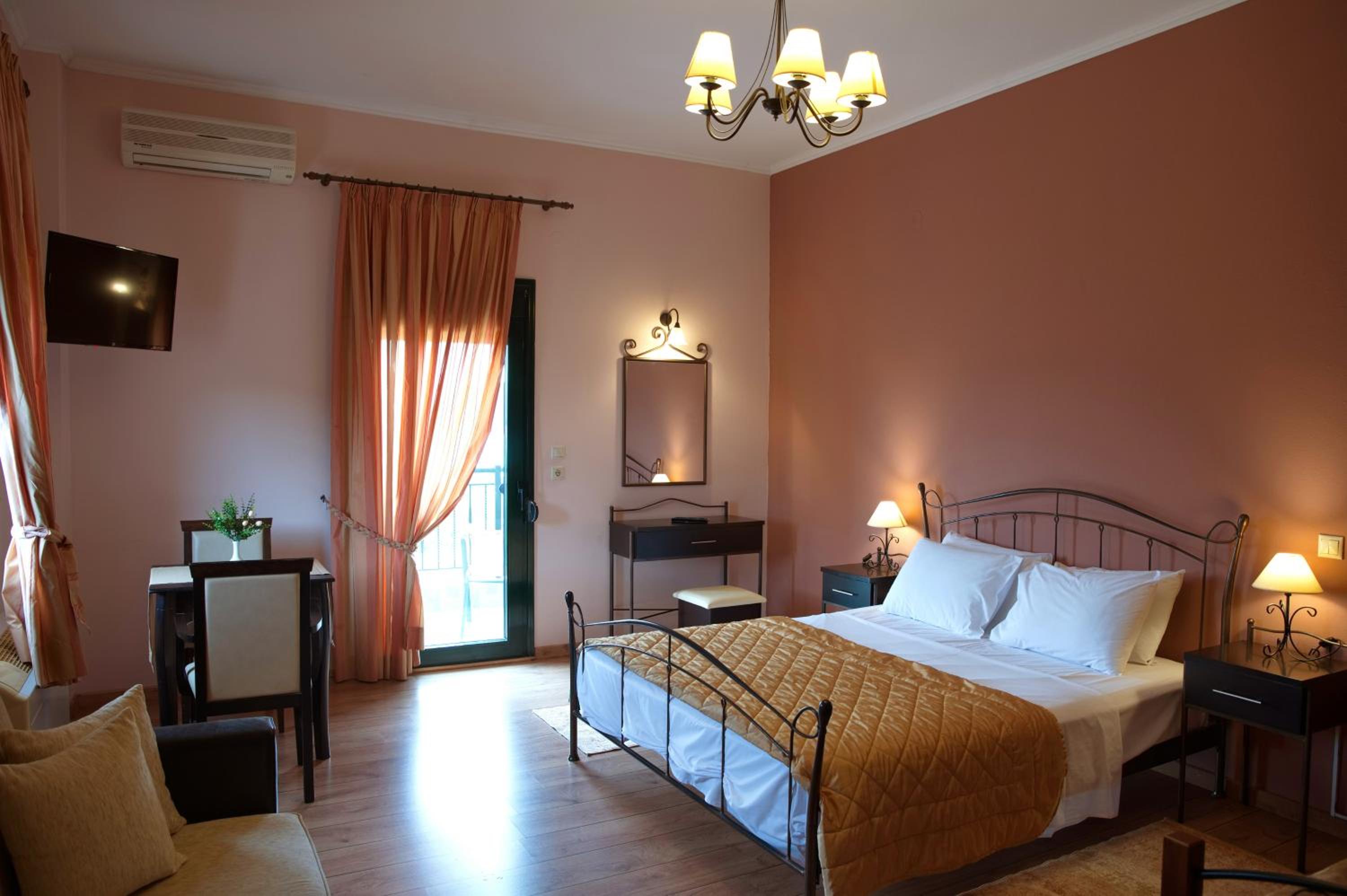 Double Room with Lake View photo 2