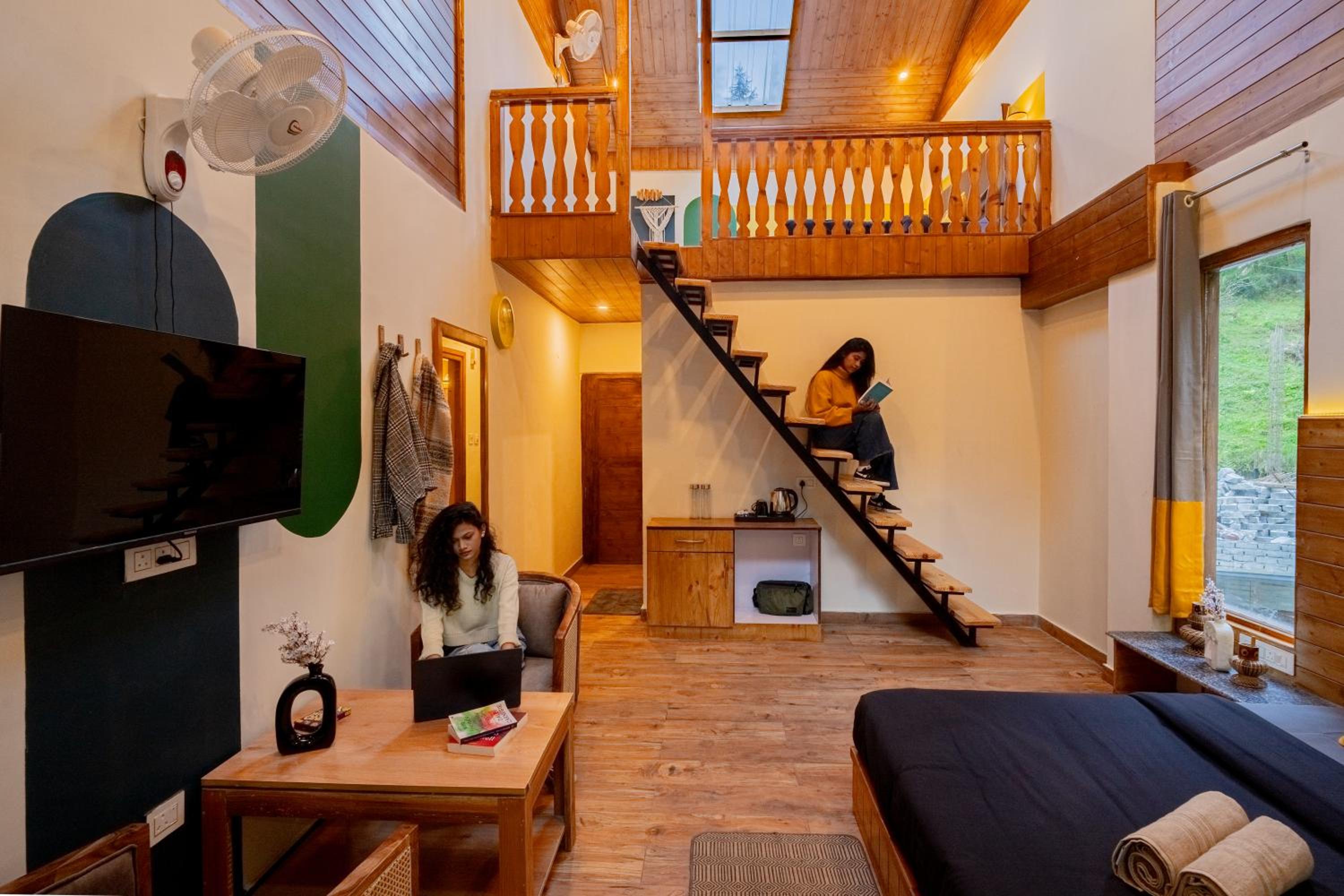 Duplex Quadruple Attic x B Block - Photo 8