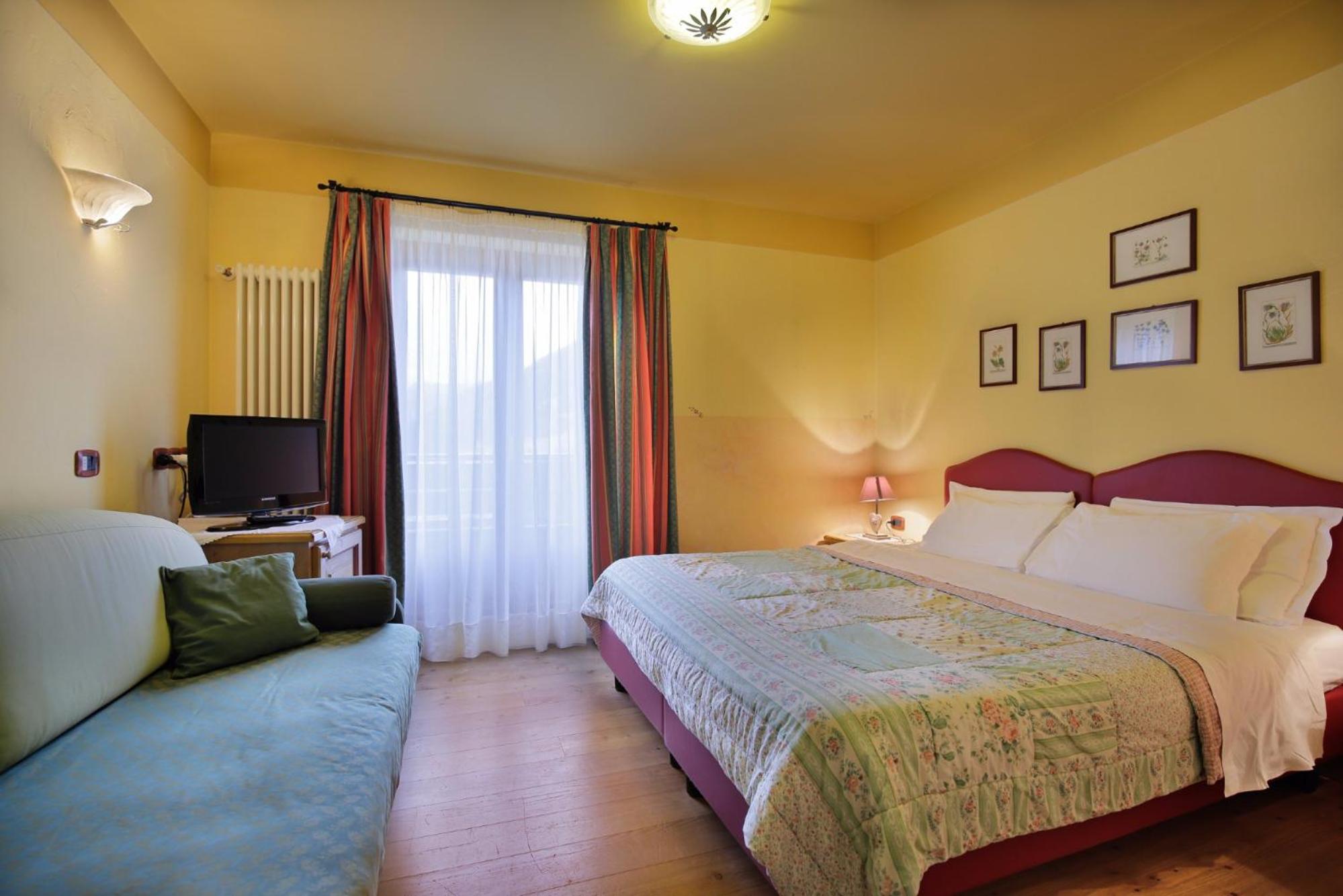 Large Double Room photo 3