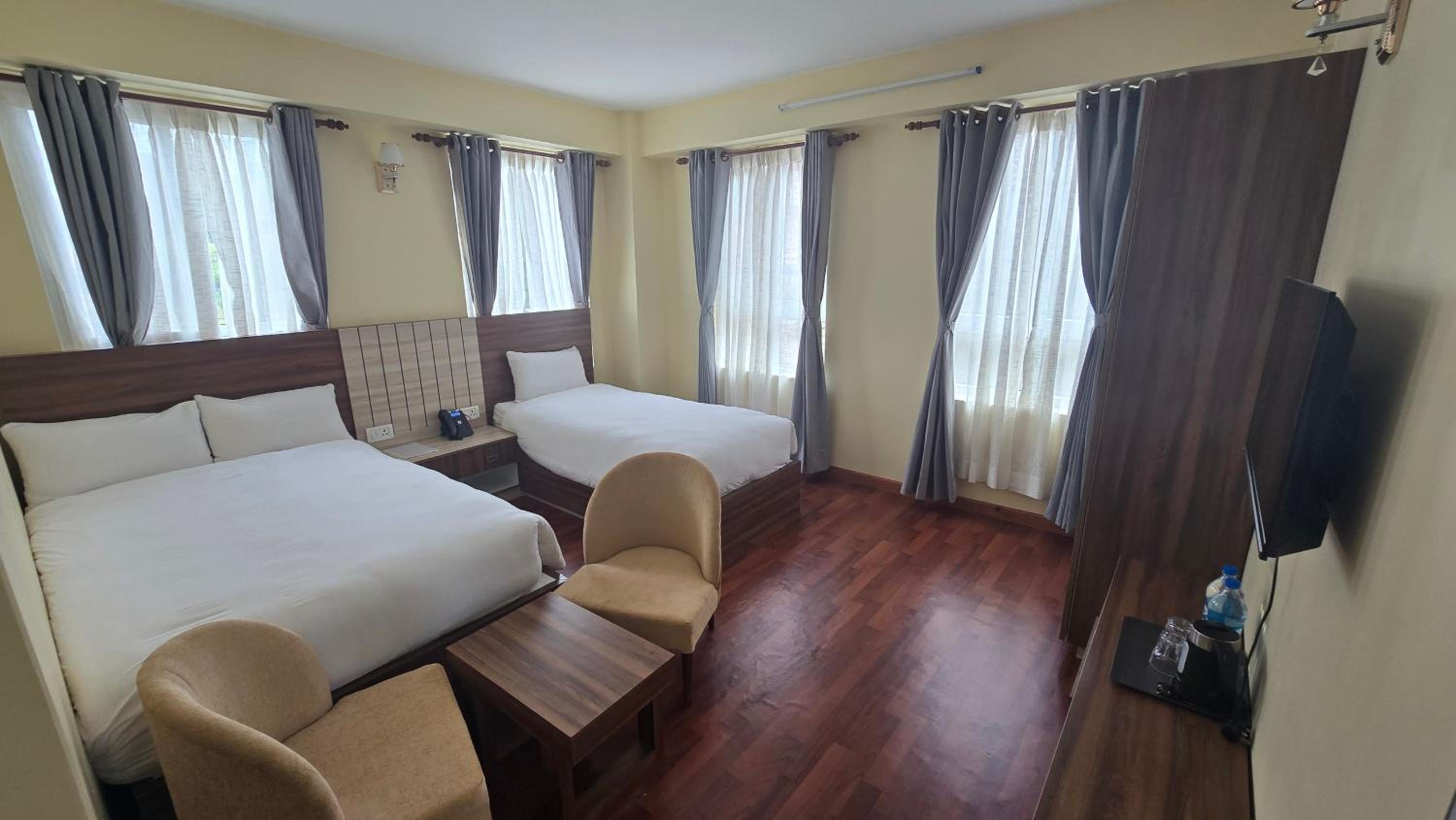 Deluxe Double or Twin Room photo 1