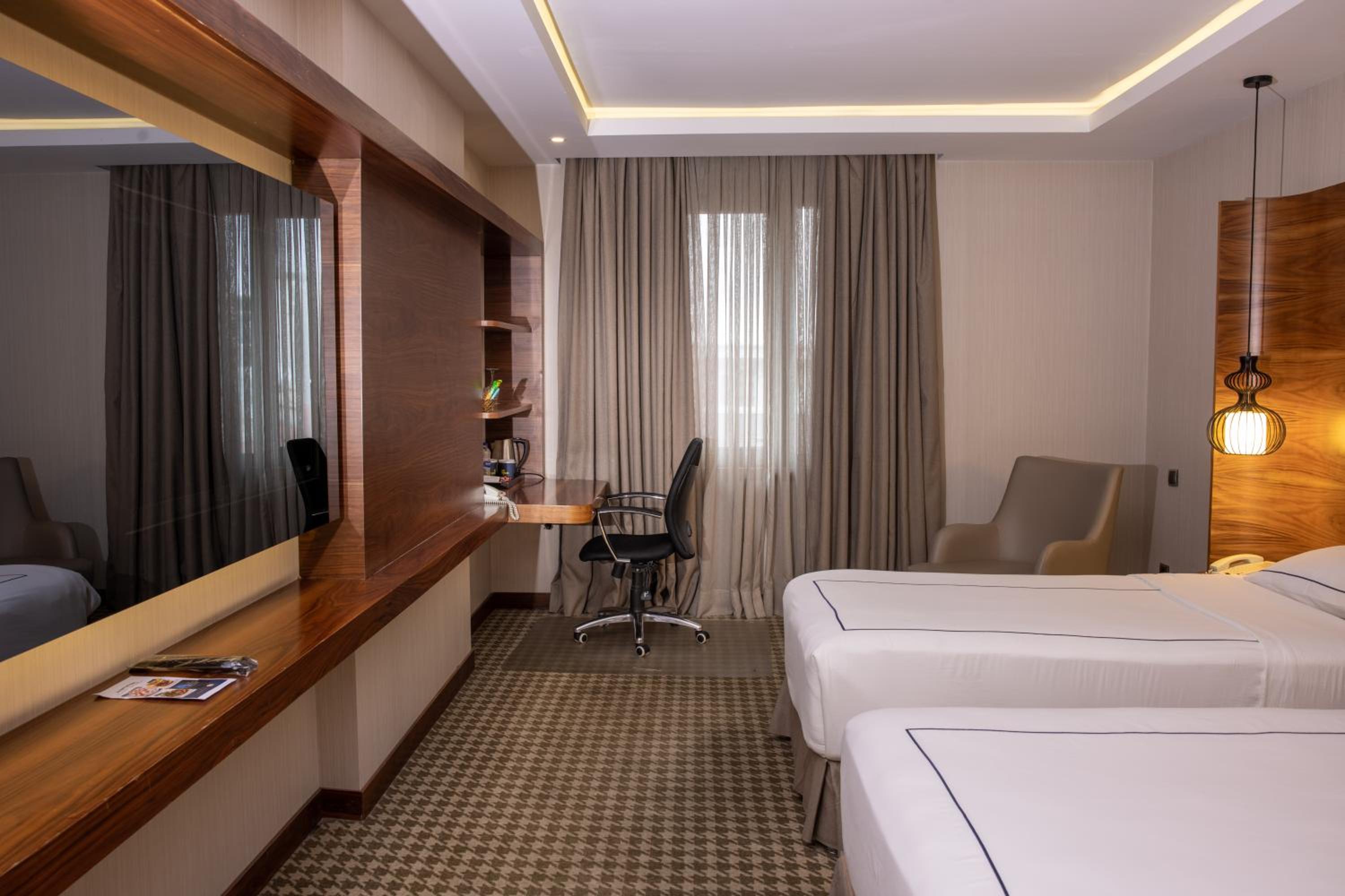 Deluxe Double Room photo 2