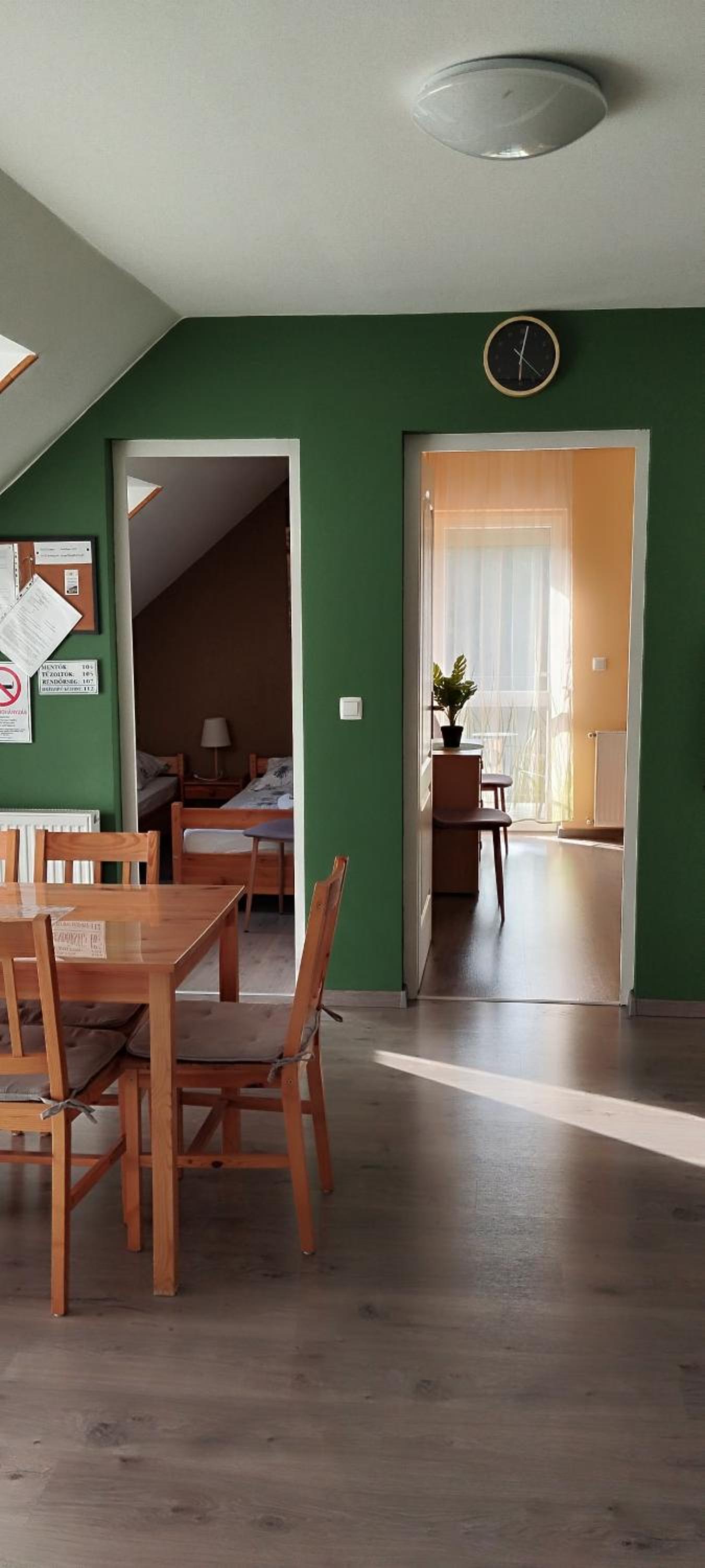 Apartment with Balcony - Photo 23