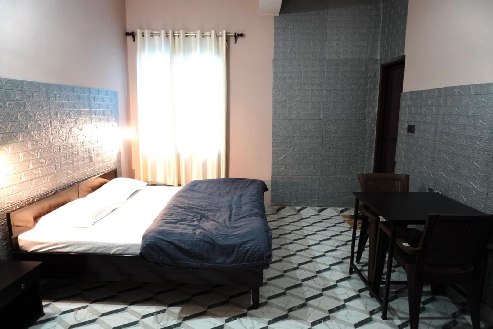 Deluxe Queen Room photo 2