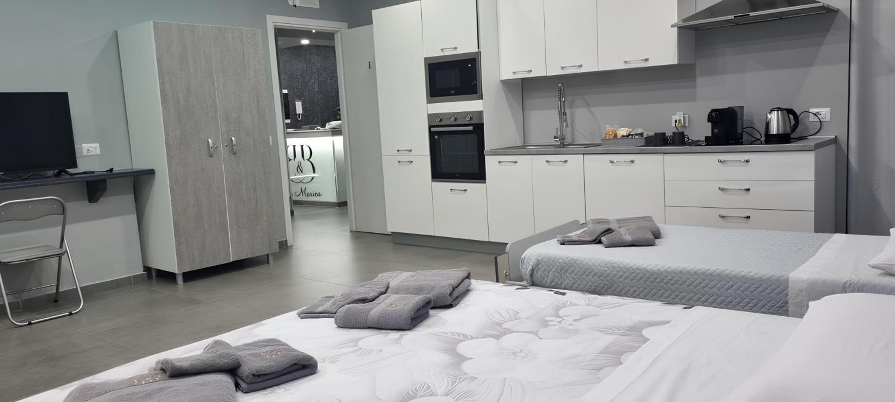 Large Double or Twin Room photo 3