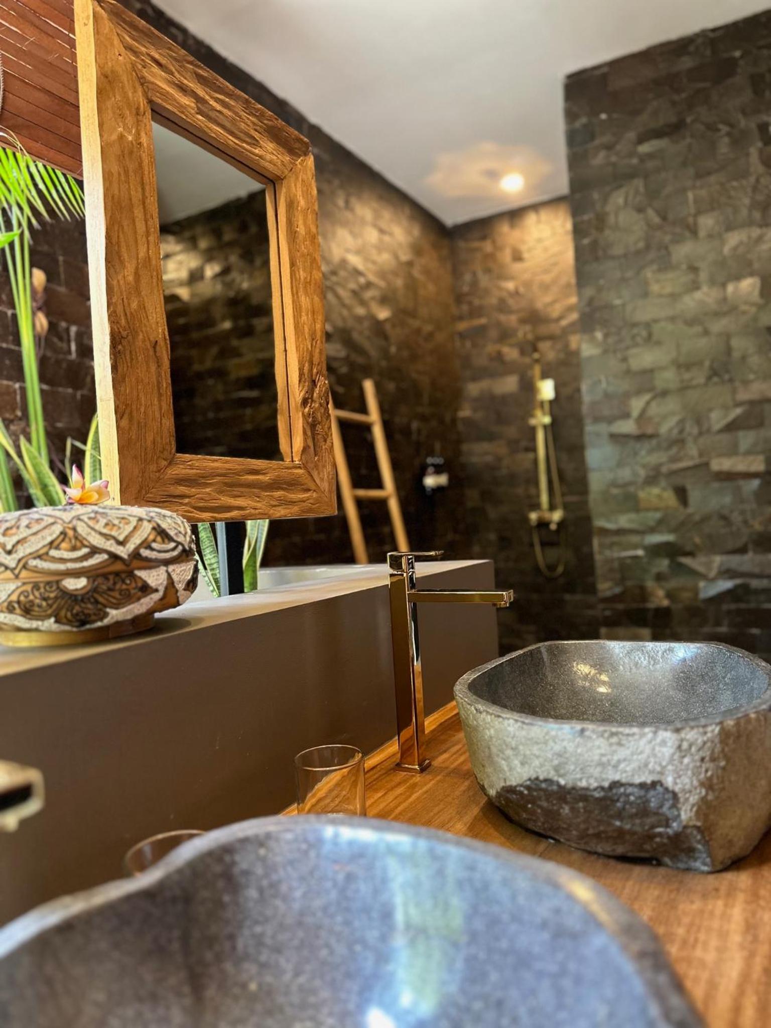 Superior Villa - Photo 9