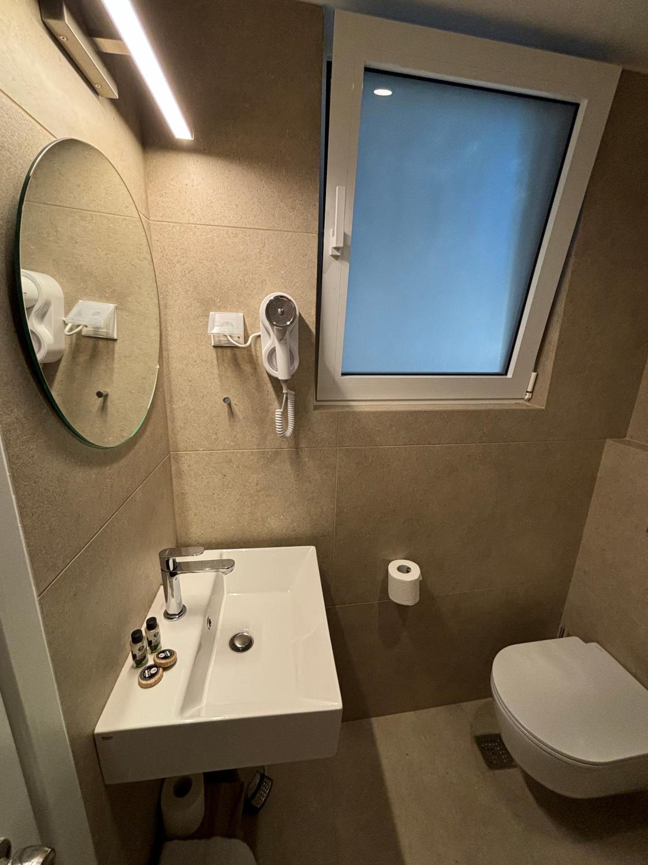 Economy Single Room photo 3