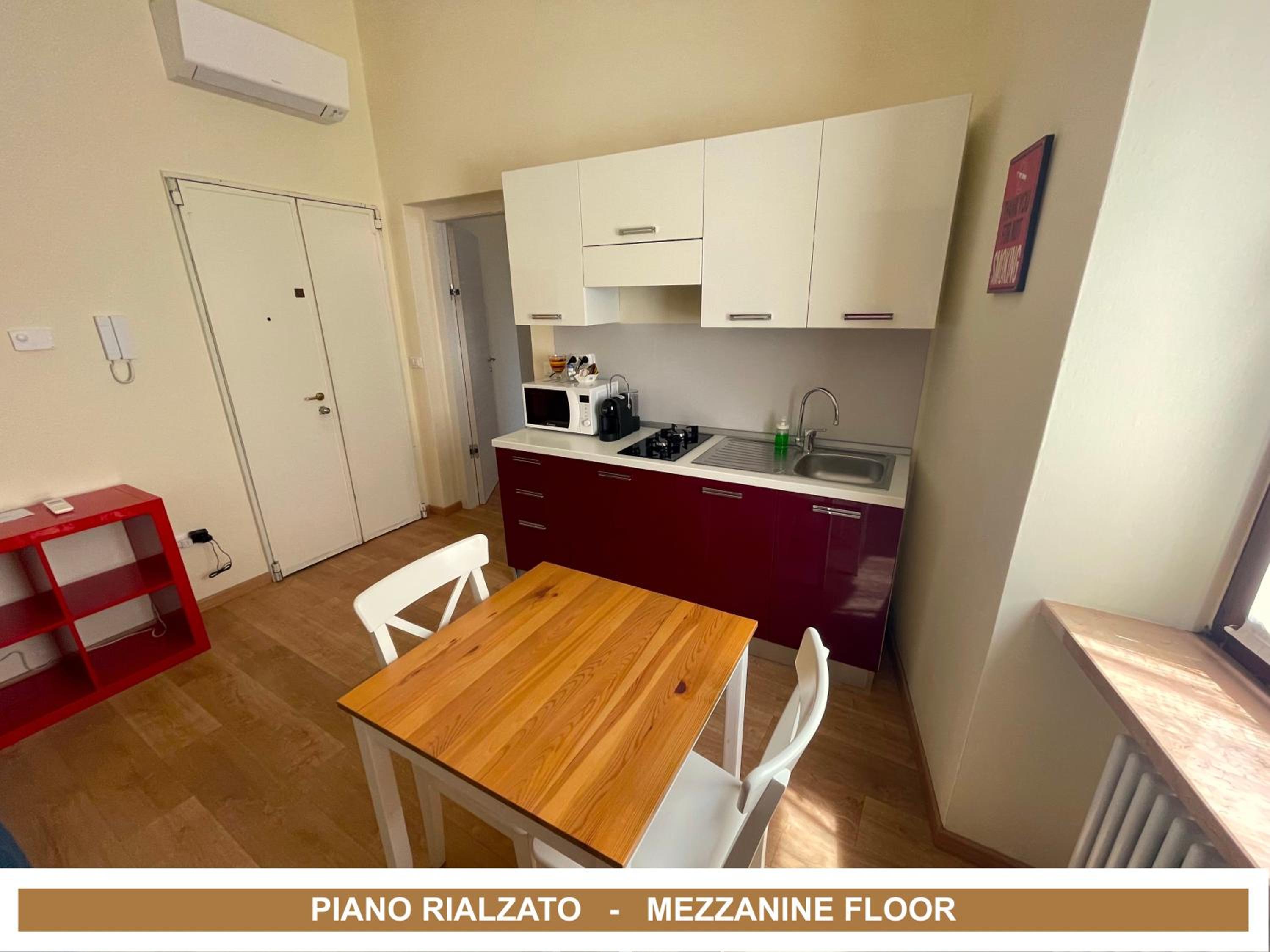 Standard Apartment thumbnail 6