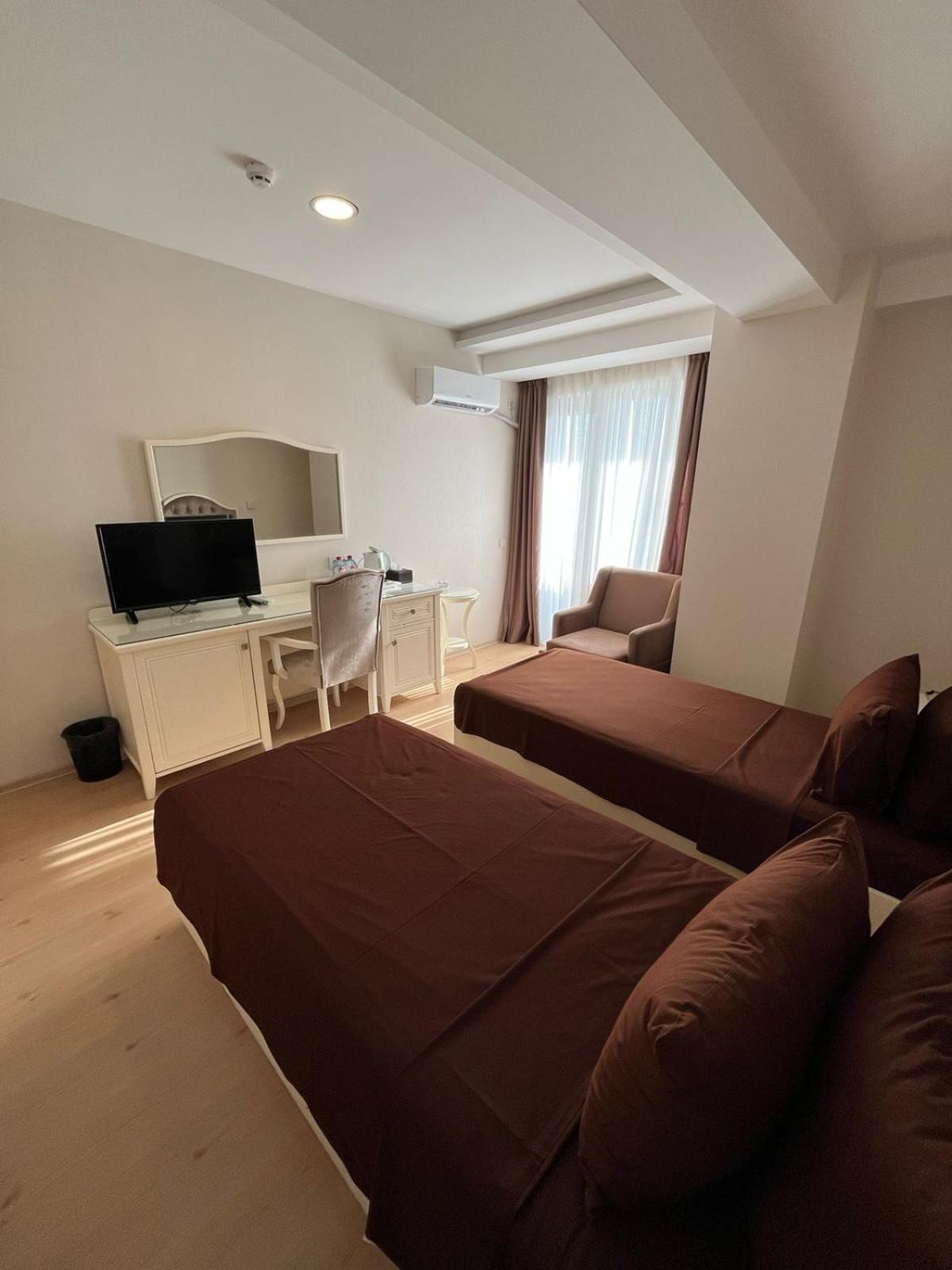 Standard Double or Twin Room with Balcony photo 2