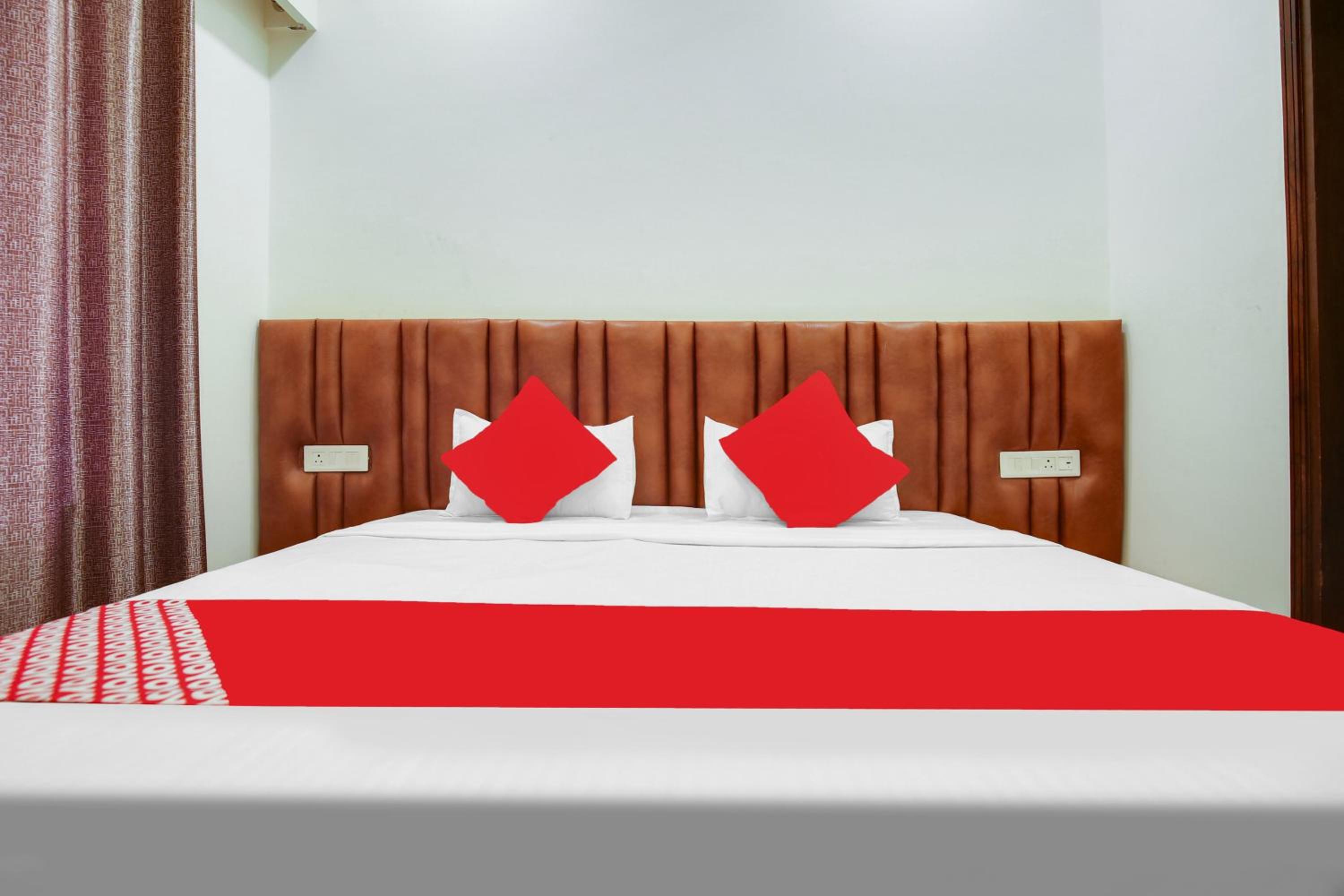 Standard Double Room - Photo 1