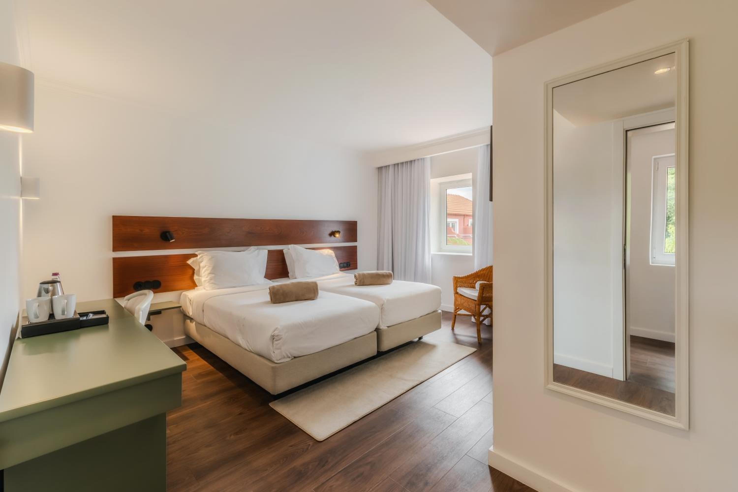 Standard Twin Room - Photo 1