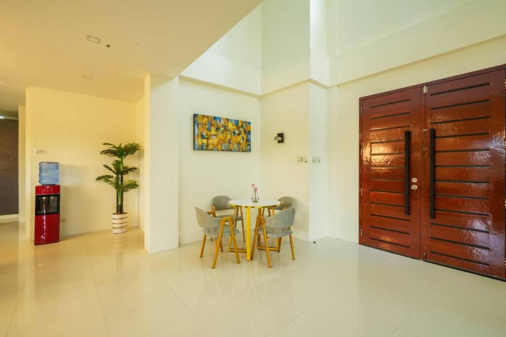 Villa photo 3