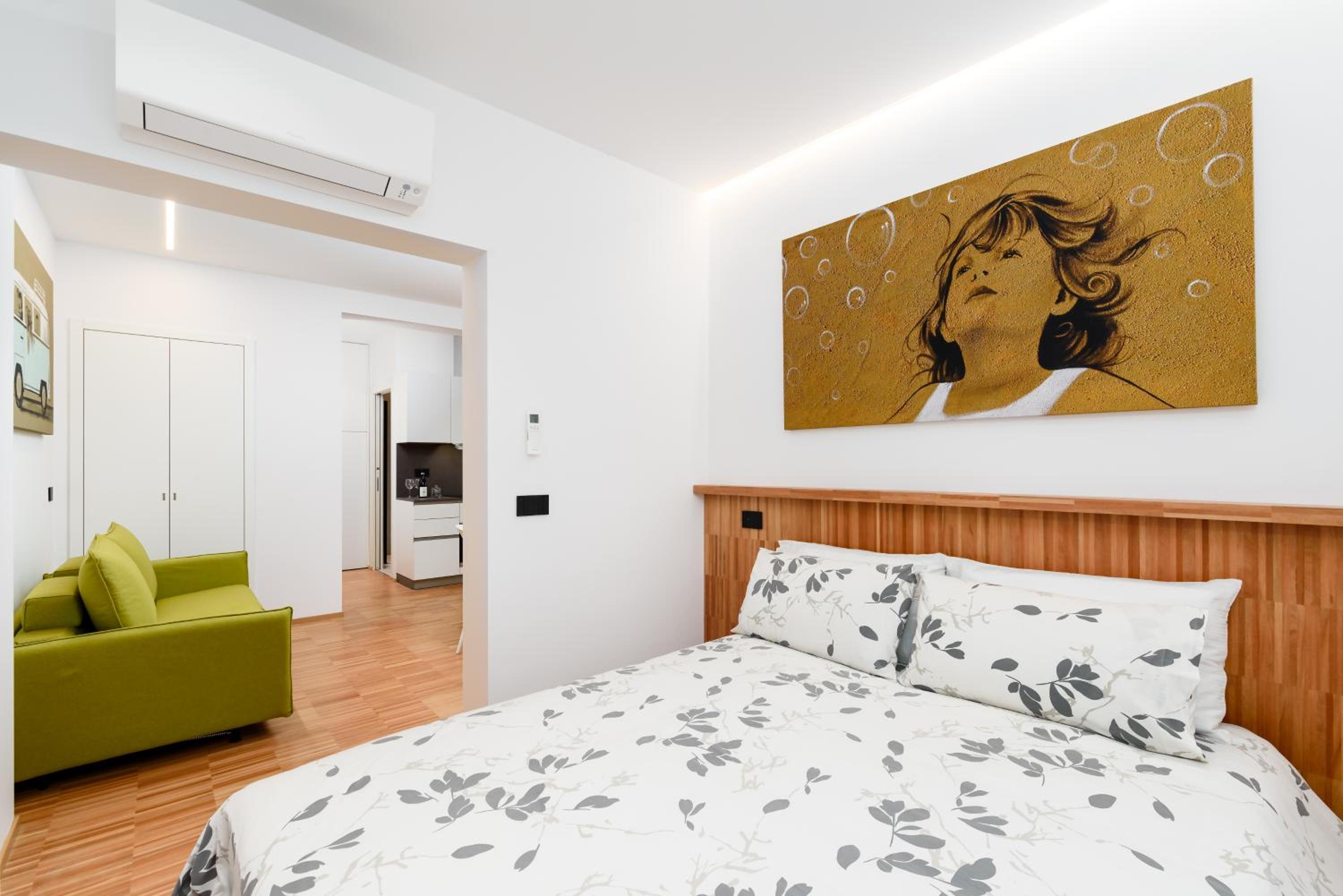 One-Bedroom Apartment