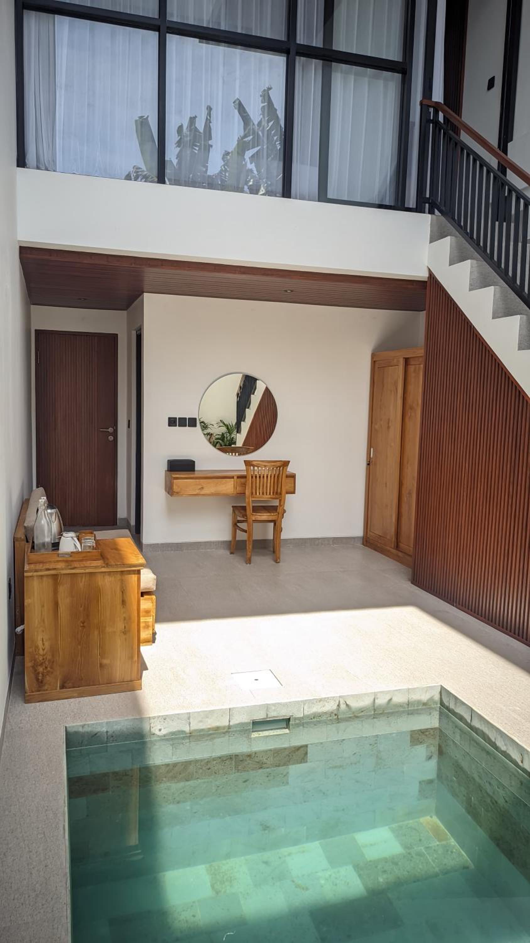 Studio with Pool View - Photo 11