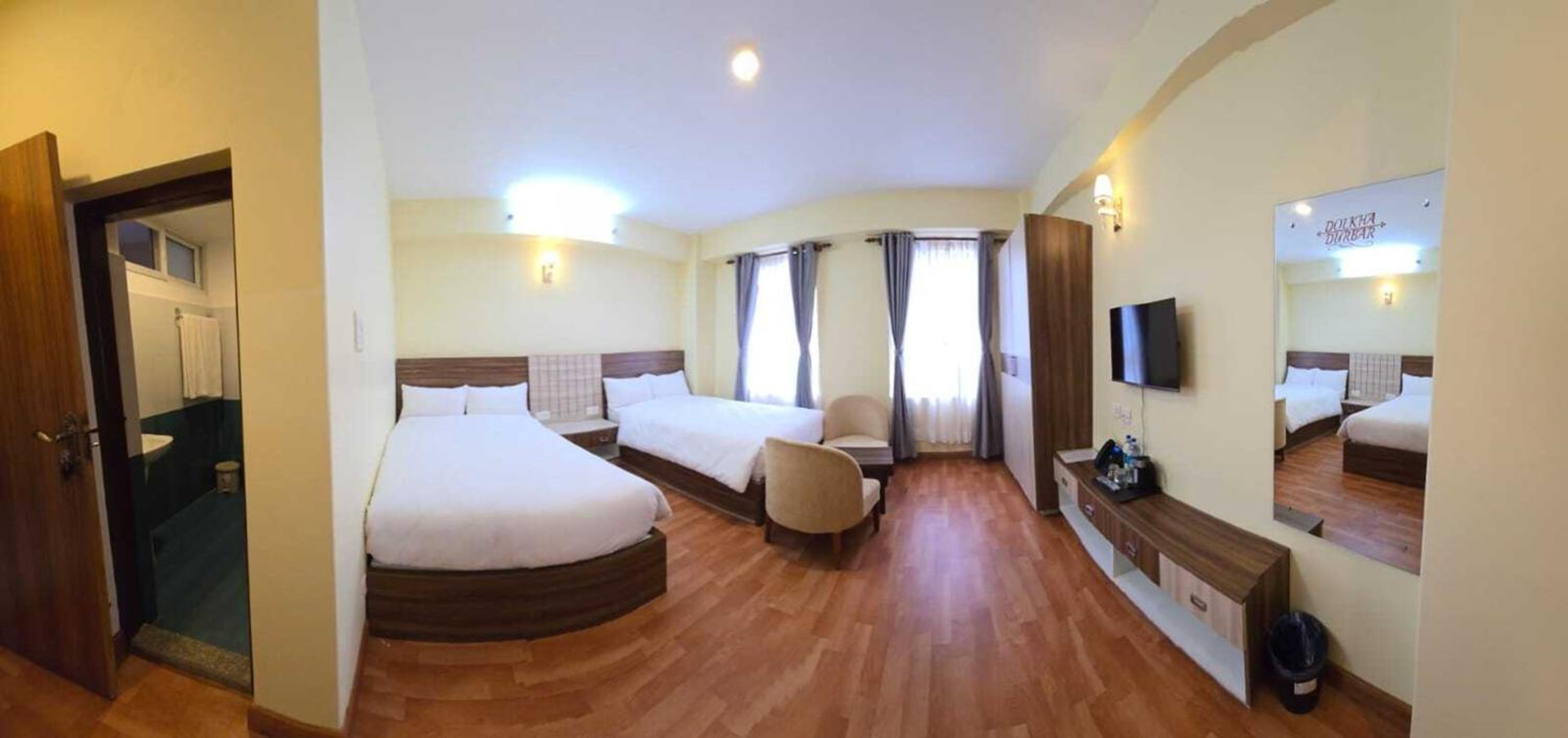 Deluxe Double or Twin Room photo 2