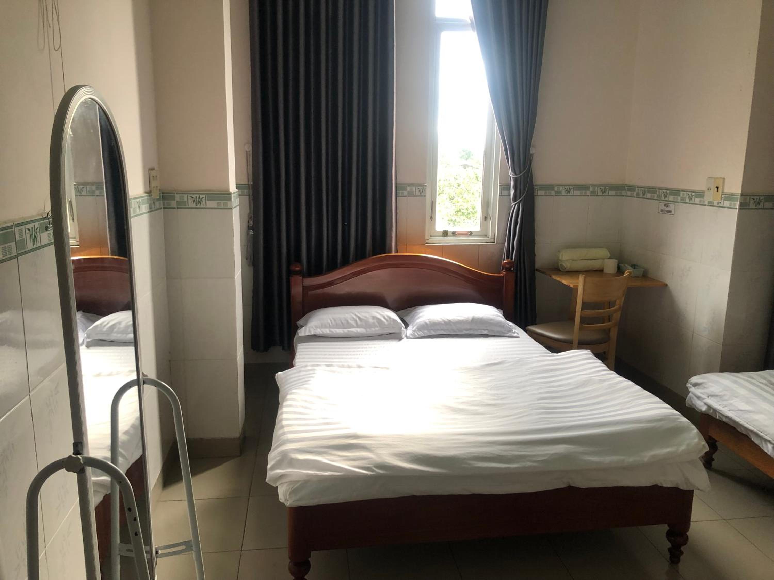 King Room with Two King Beds photo 3