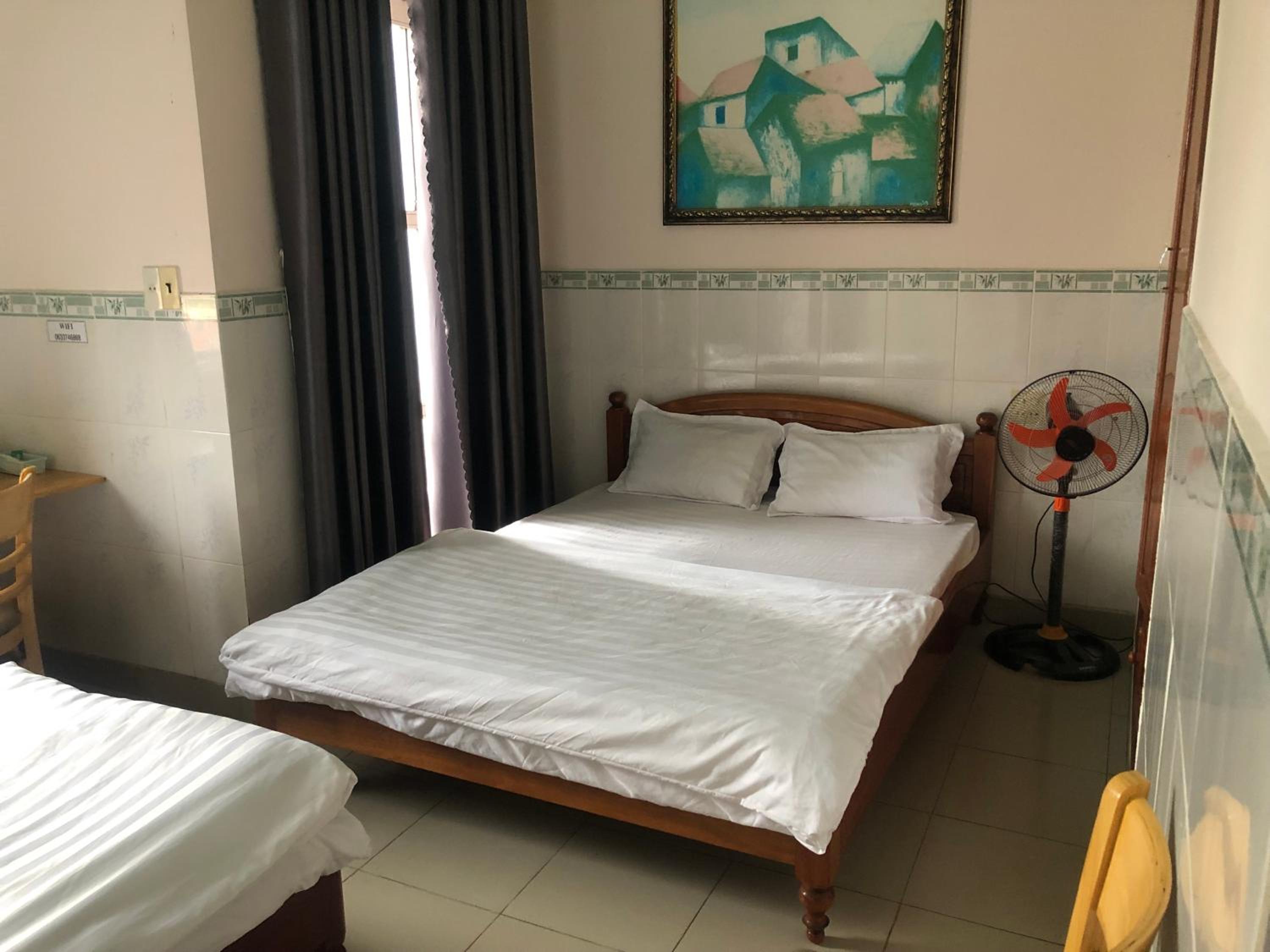 Large Double Room with City View photo 1