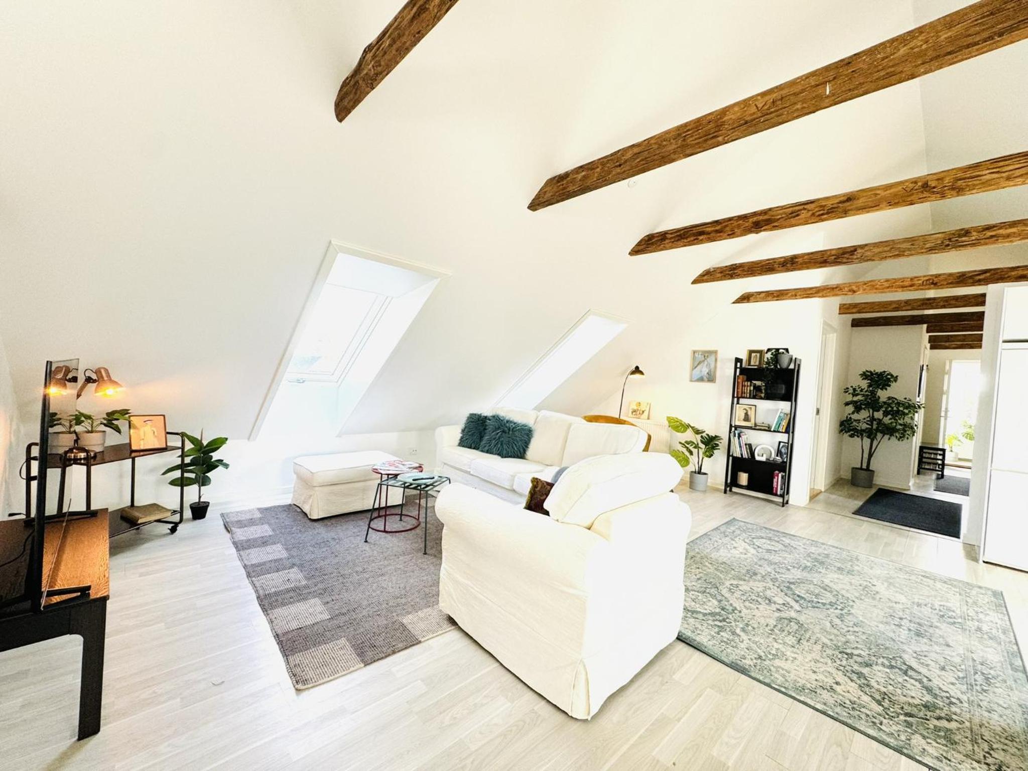 Four-Bedroom Penthouse Apartment photo 3