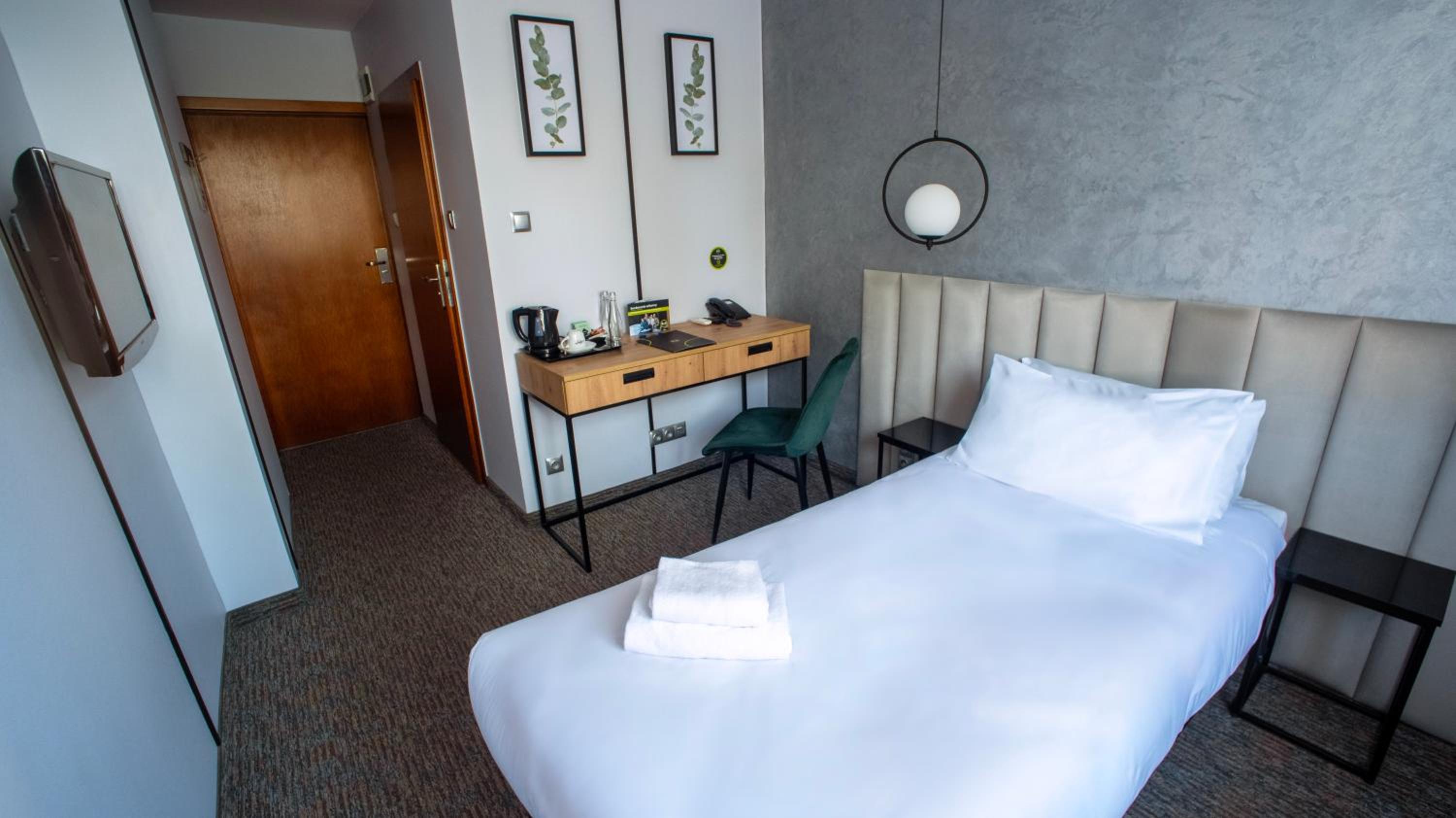 Single Room photo 1