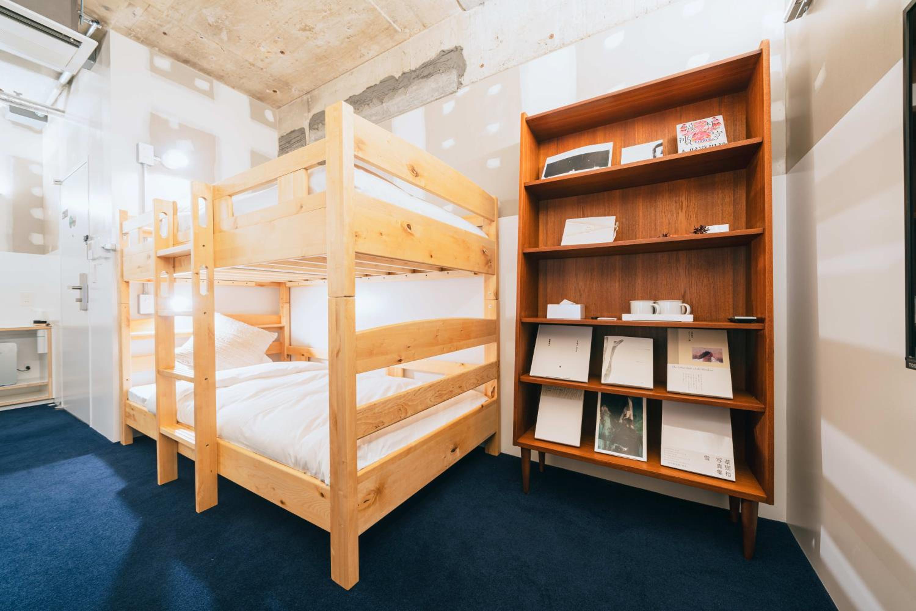 Quadruple Room TypeA - Photo 7