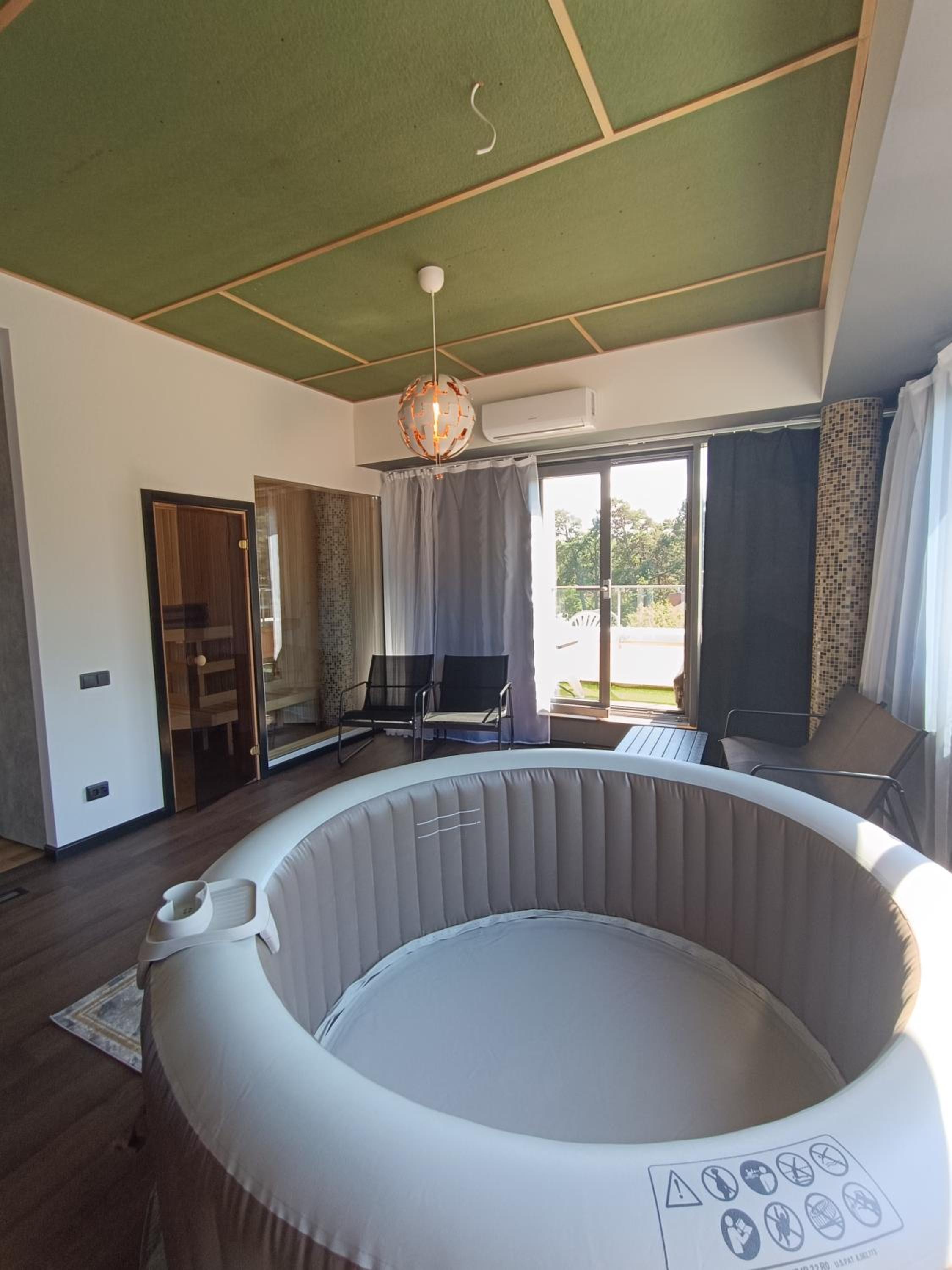 Family Two-Bedroom Apartment with View