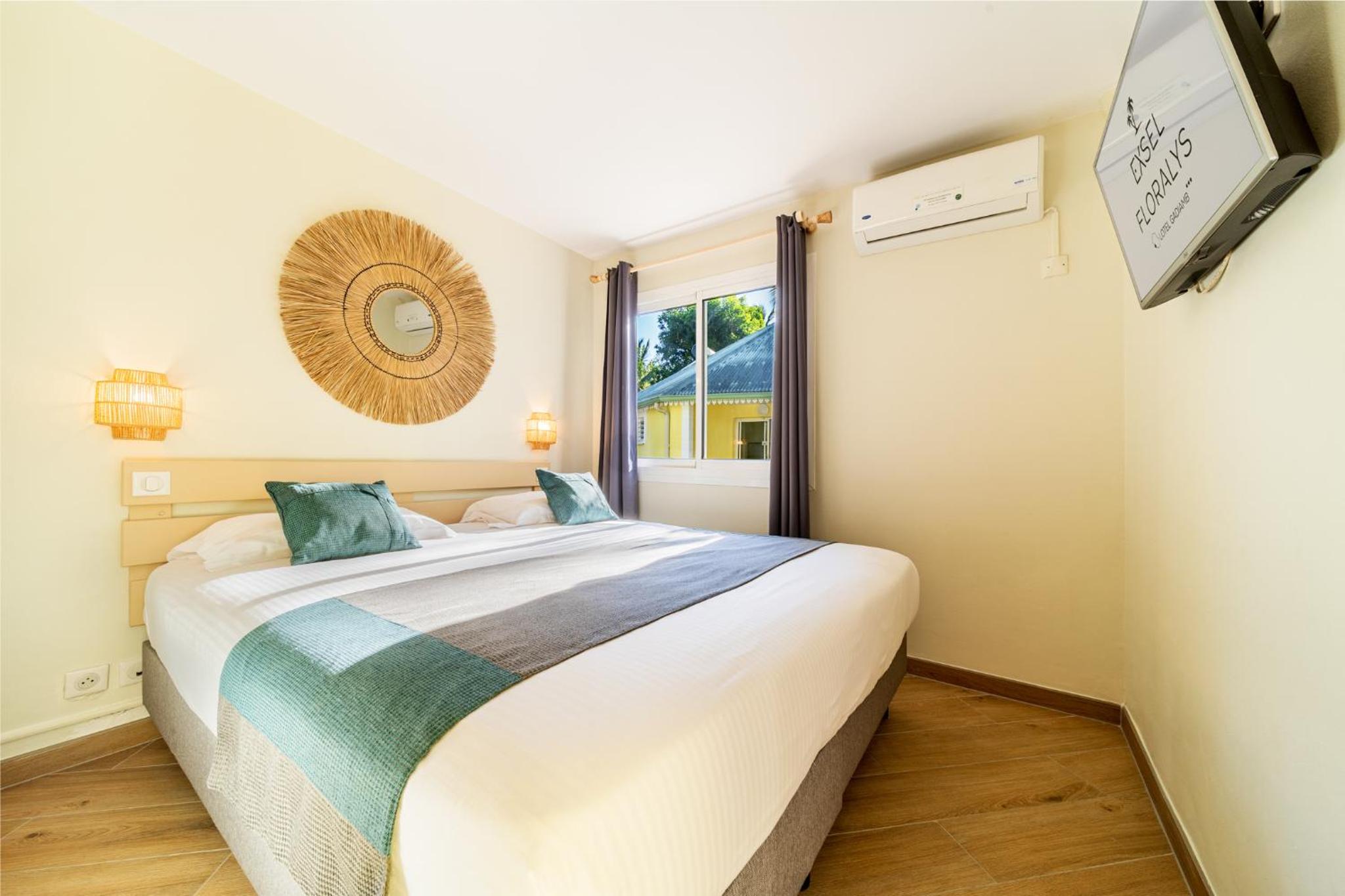 Standard Double or Twin Room photo 1