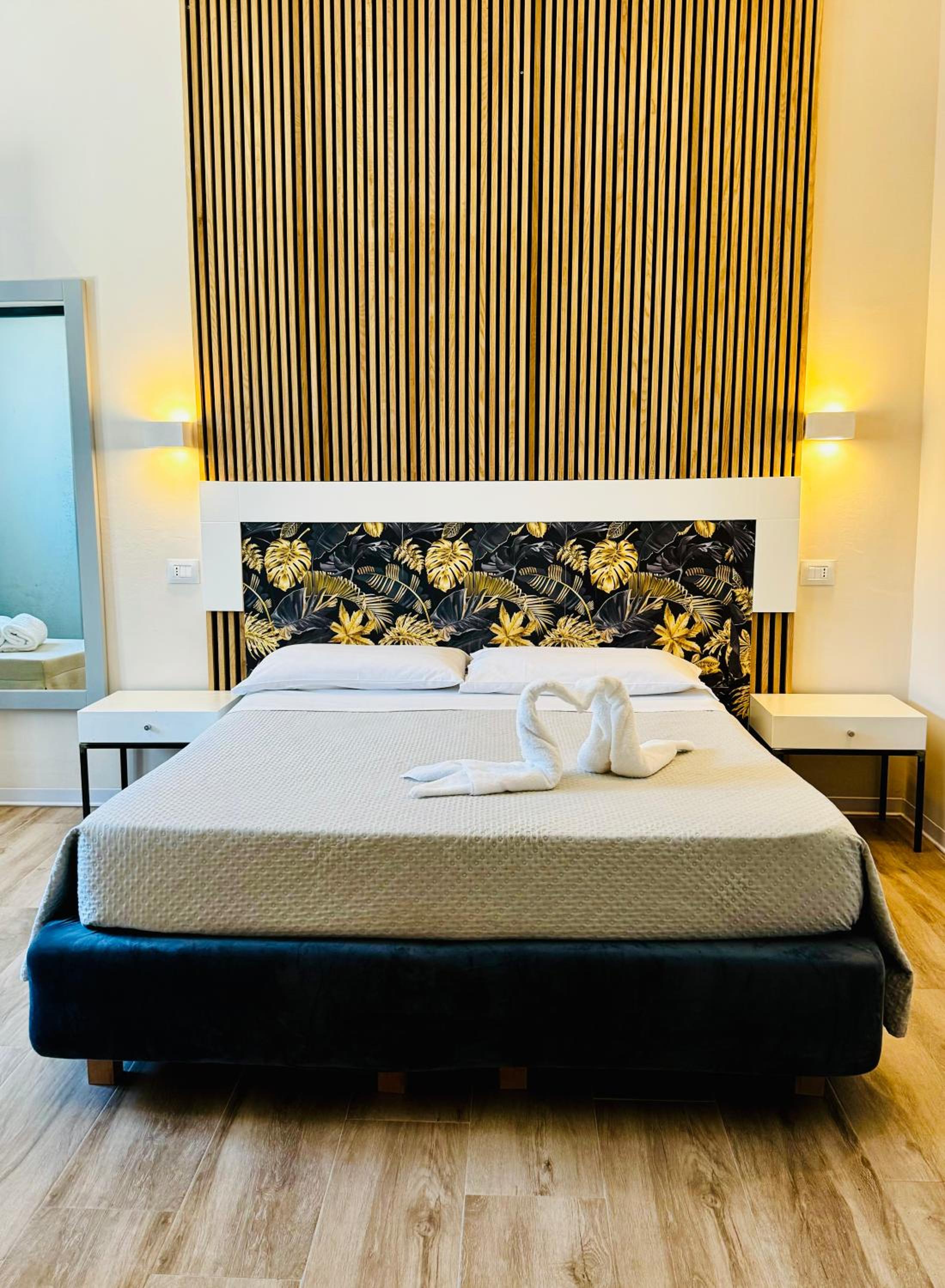 Standard Double or Twin Room - Photo 4