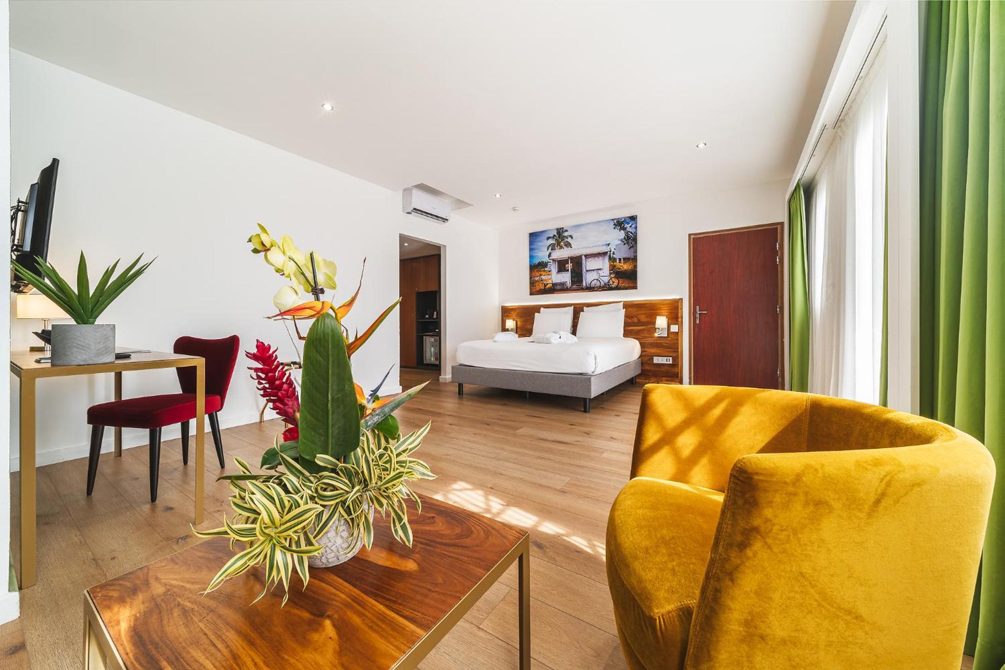 Privilege Room with Balcony - Photo 1