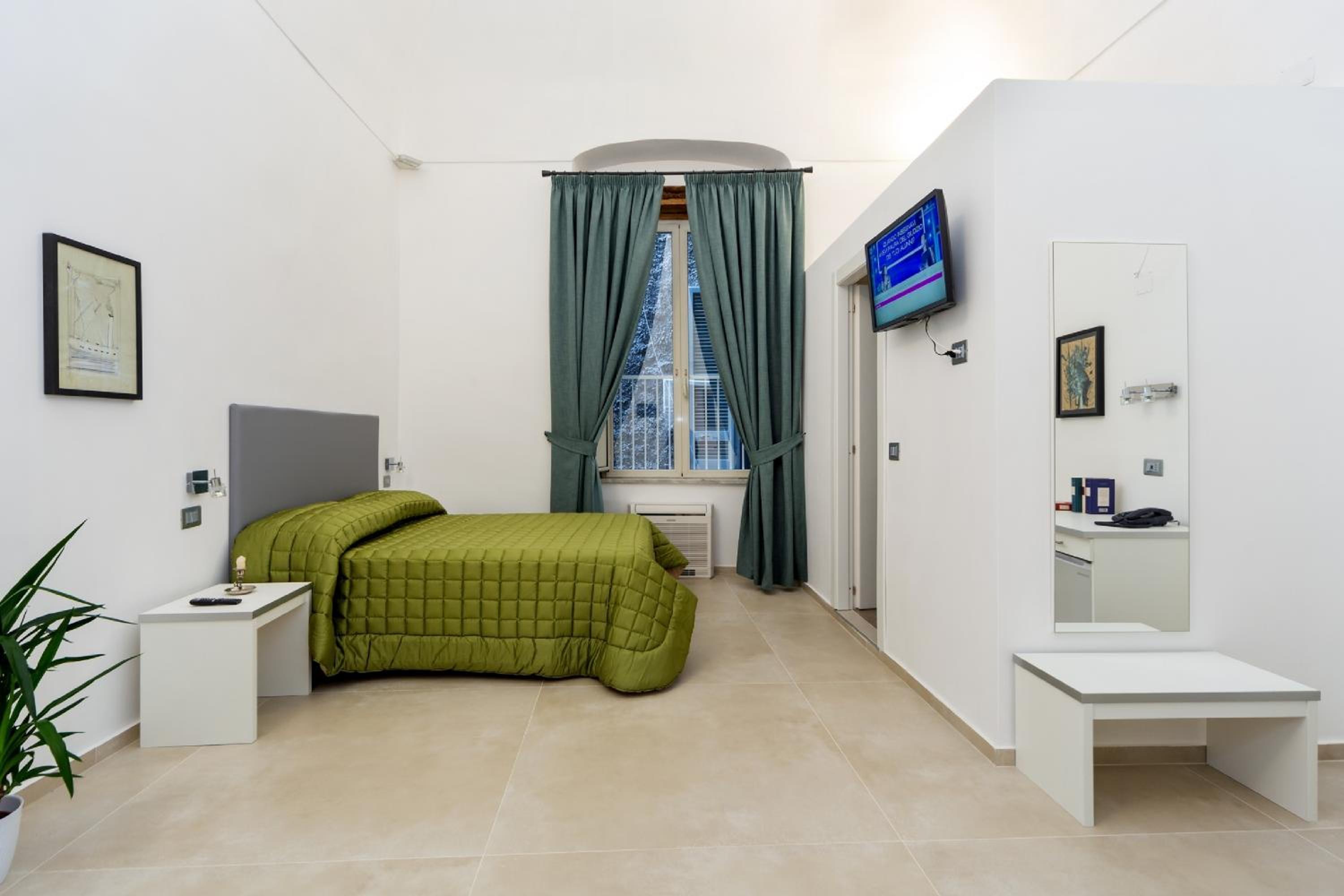 Deluxe Junior Suite