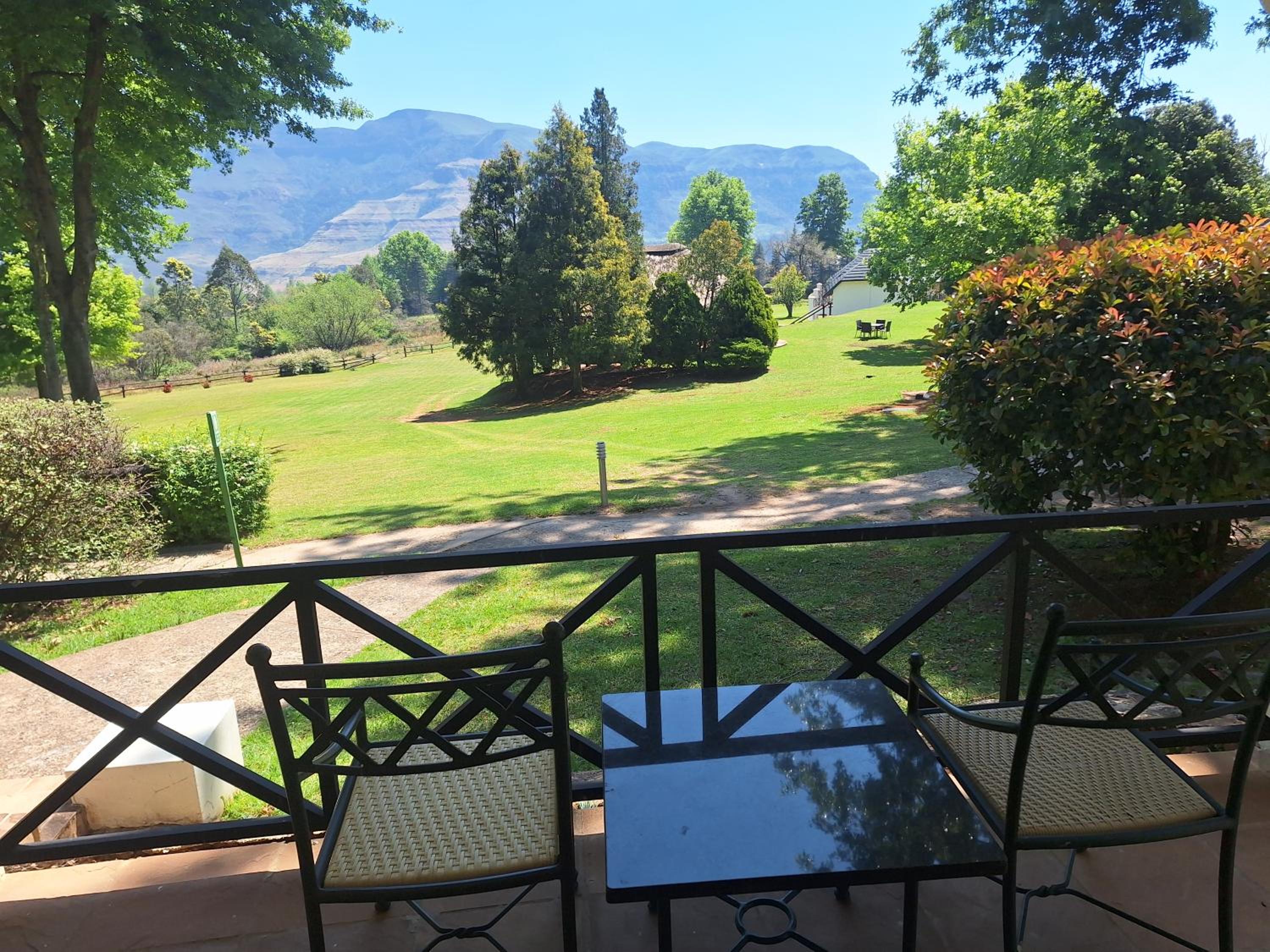 Standard Twin Room with Garden View photo 2