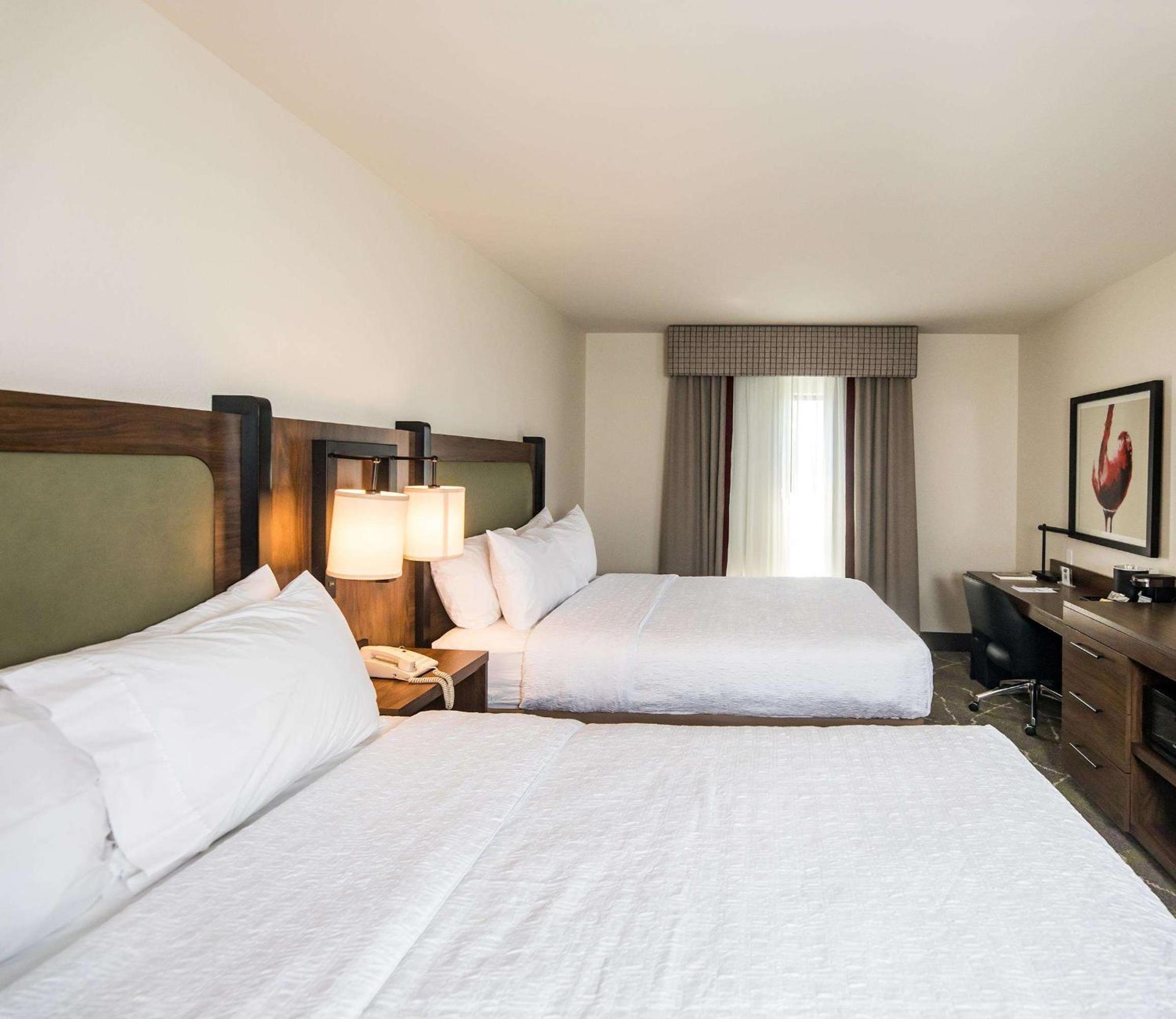 Room with Two Queen Beds - Non-Smoking - Photo 1