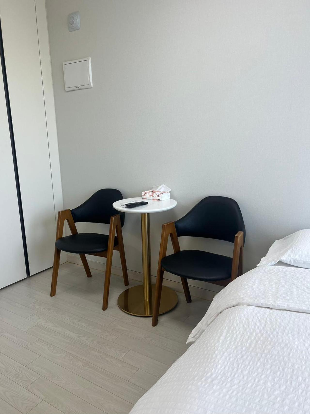 Deluxe Double Room - Photo 24