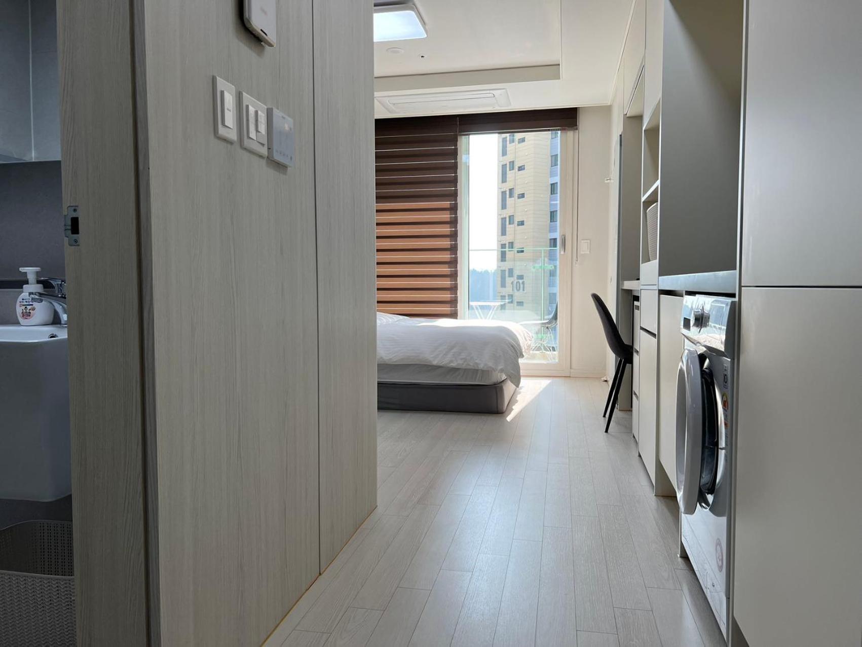 Deluxe Double Room - Photo 23