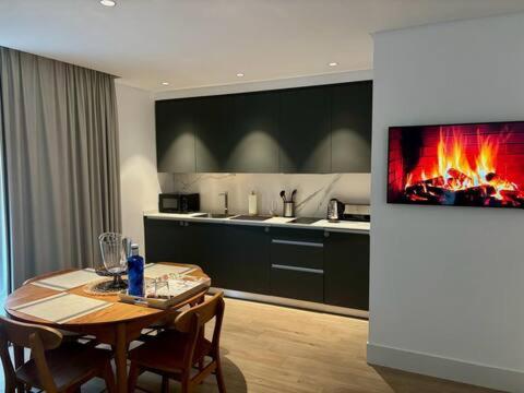 Apartment with Terrace - Photo 25