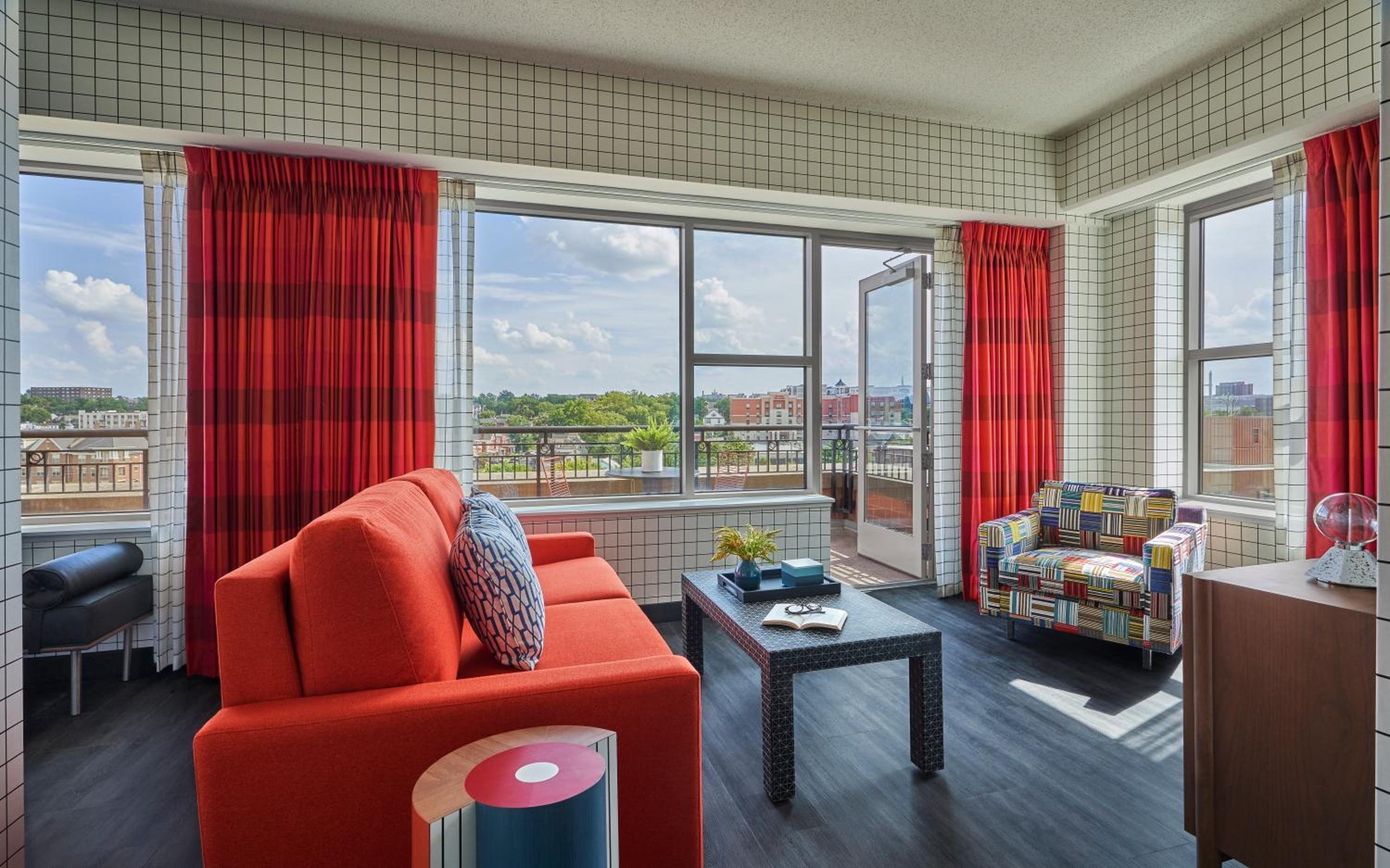 Graduate King Suite with Balcony