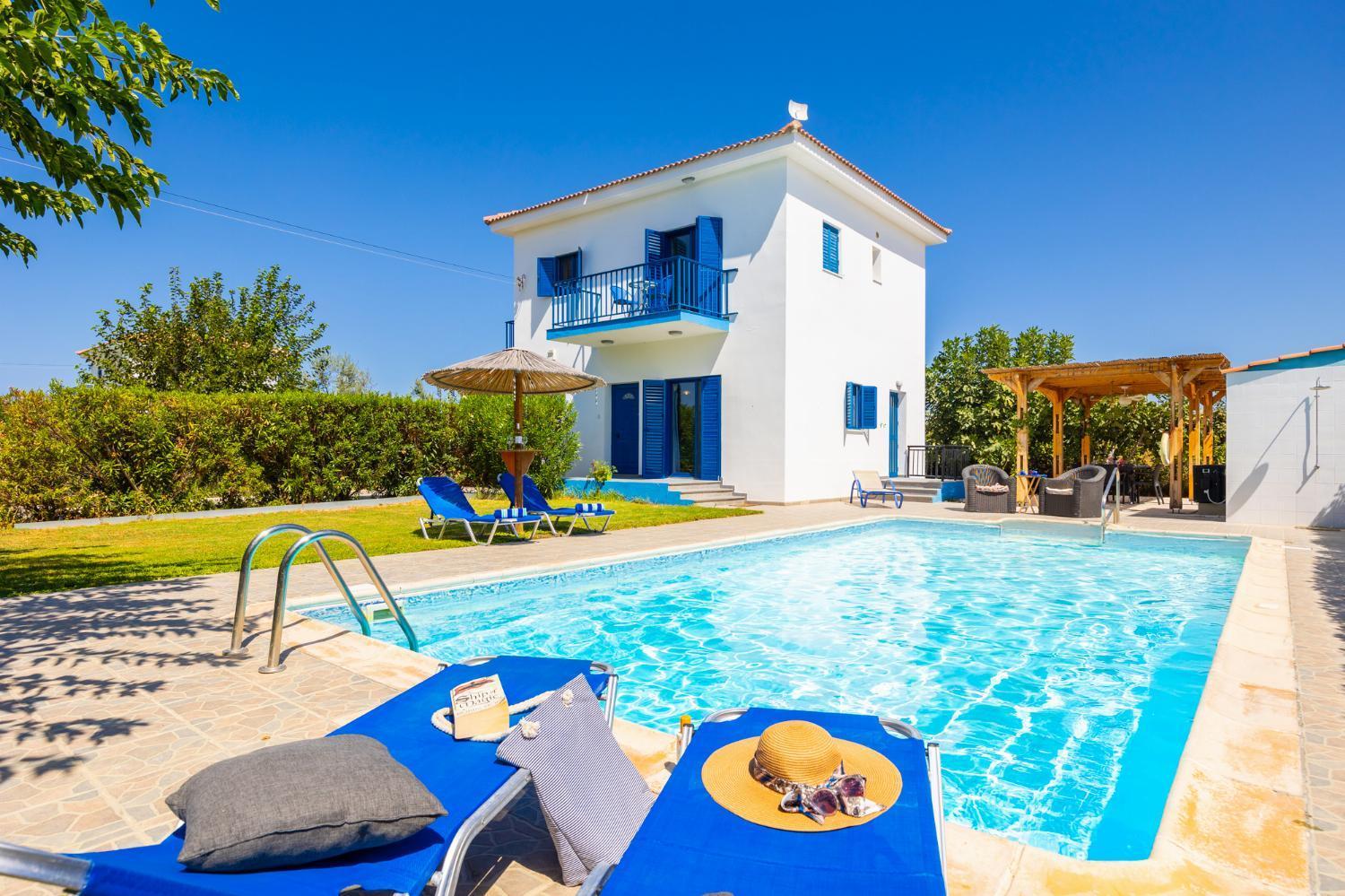 Villa photo 3
