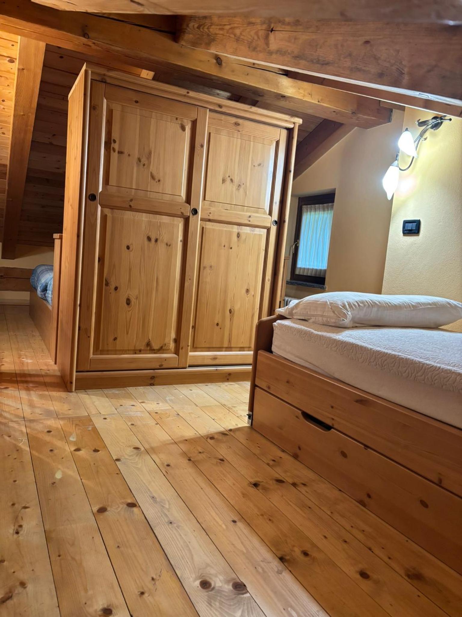 One-Bedroom House photo 1