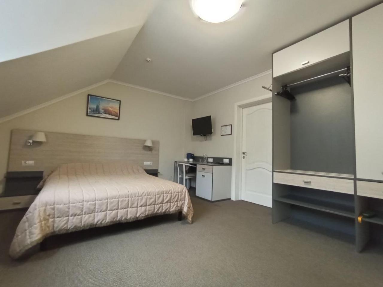 Triple Room with Shower photo 2
