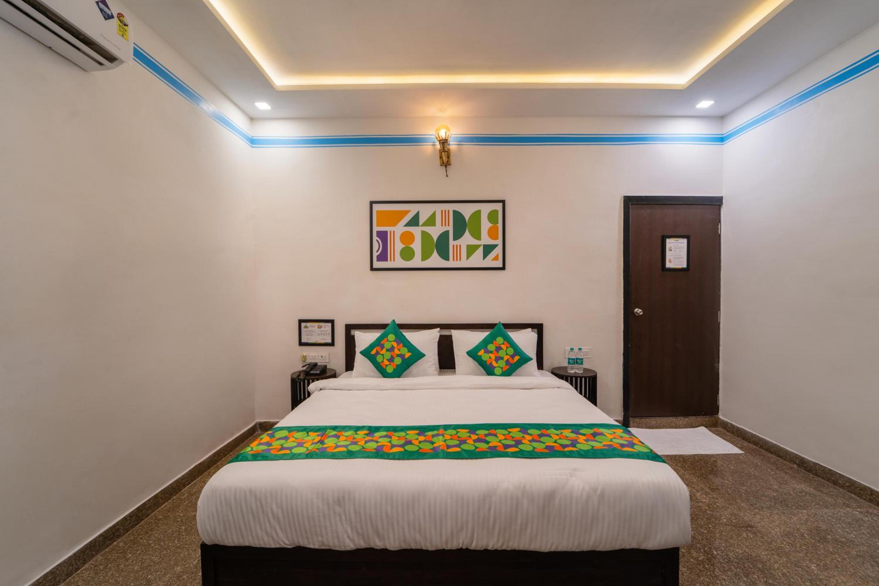 Standard Room - Photo 1
