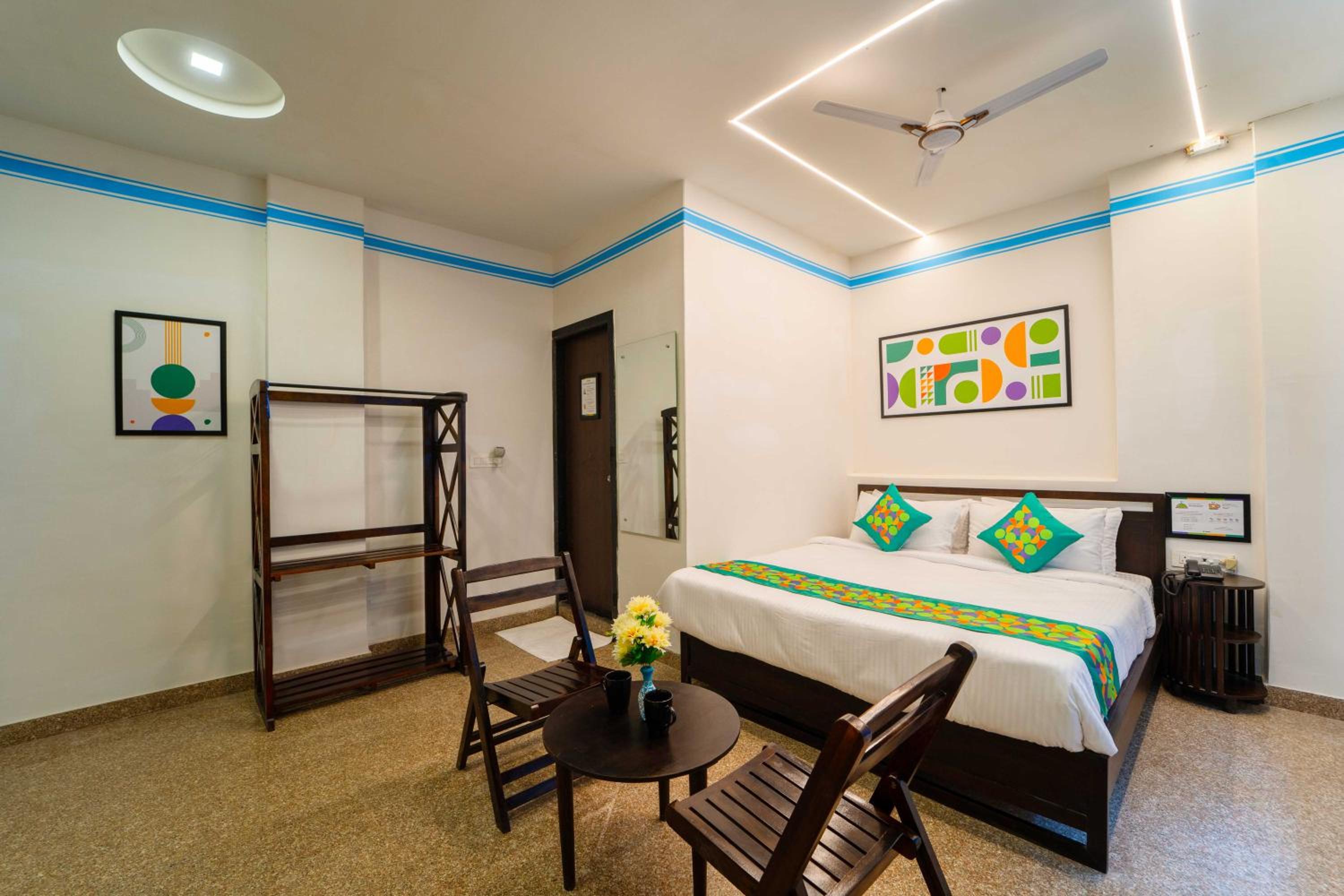 Deluxe Family Room