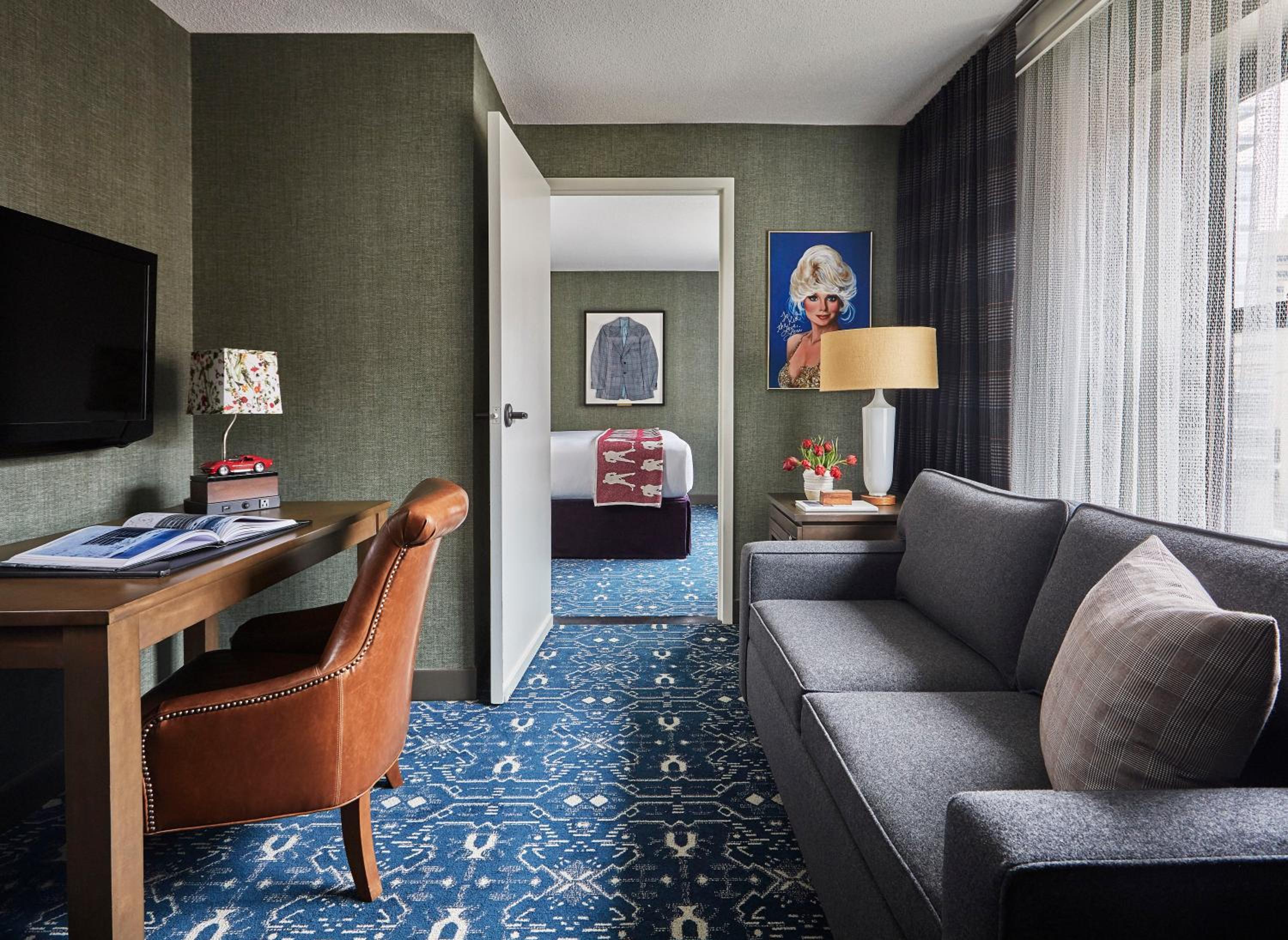 Graduate King Suite - Photo 3