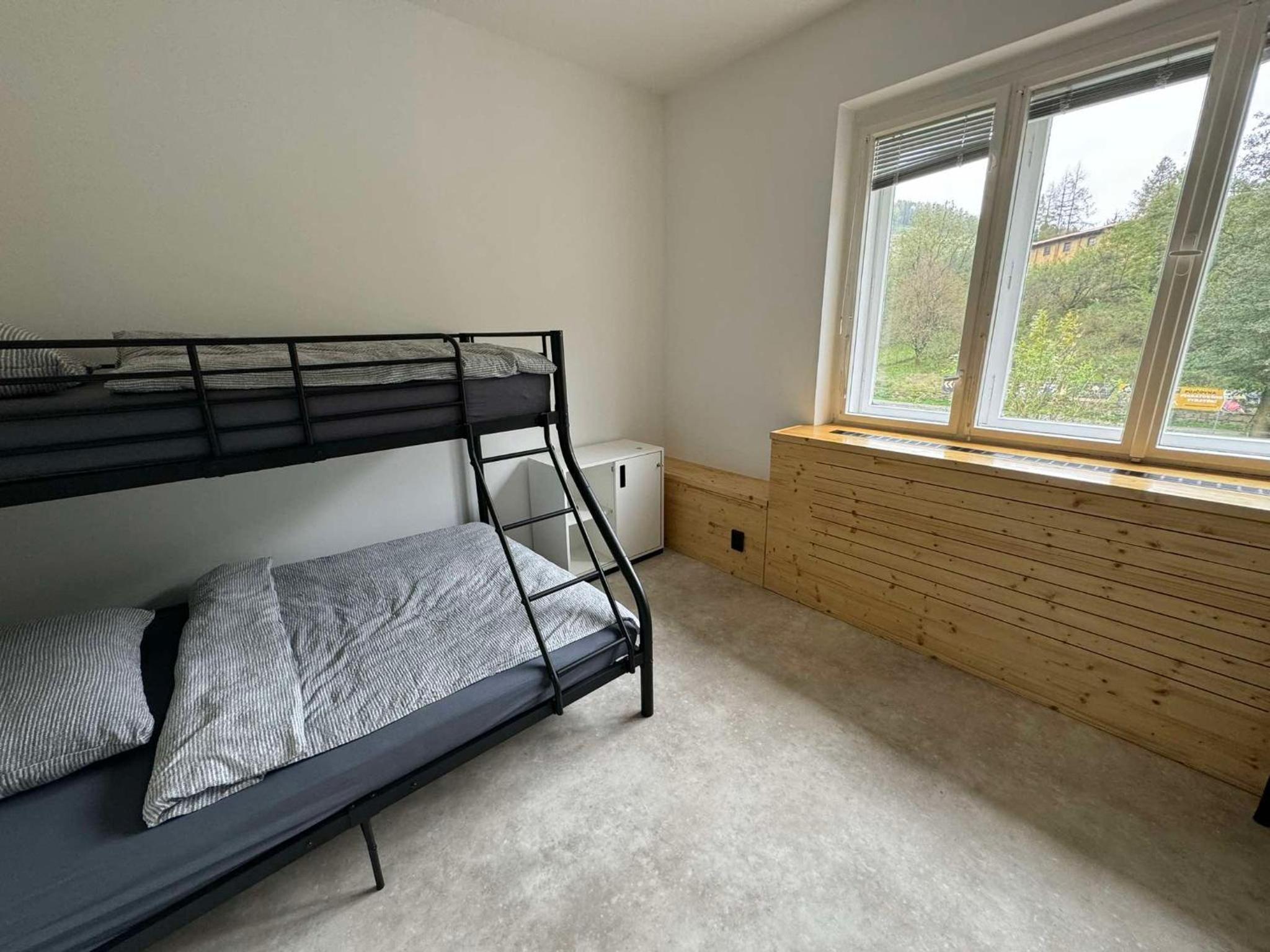 Economy Quadruple Room with Shared Bathroom photo 1