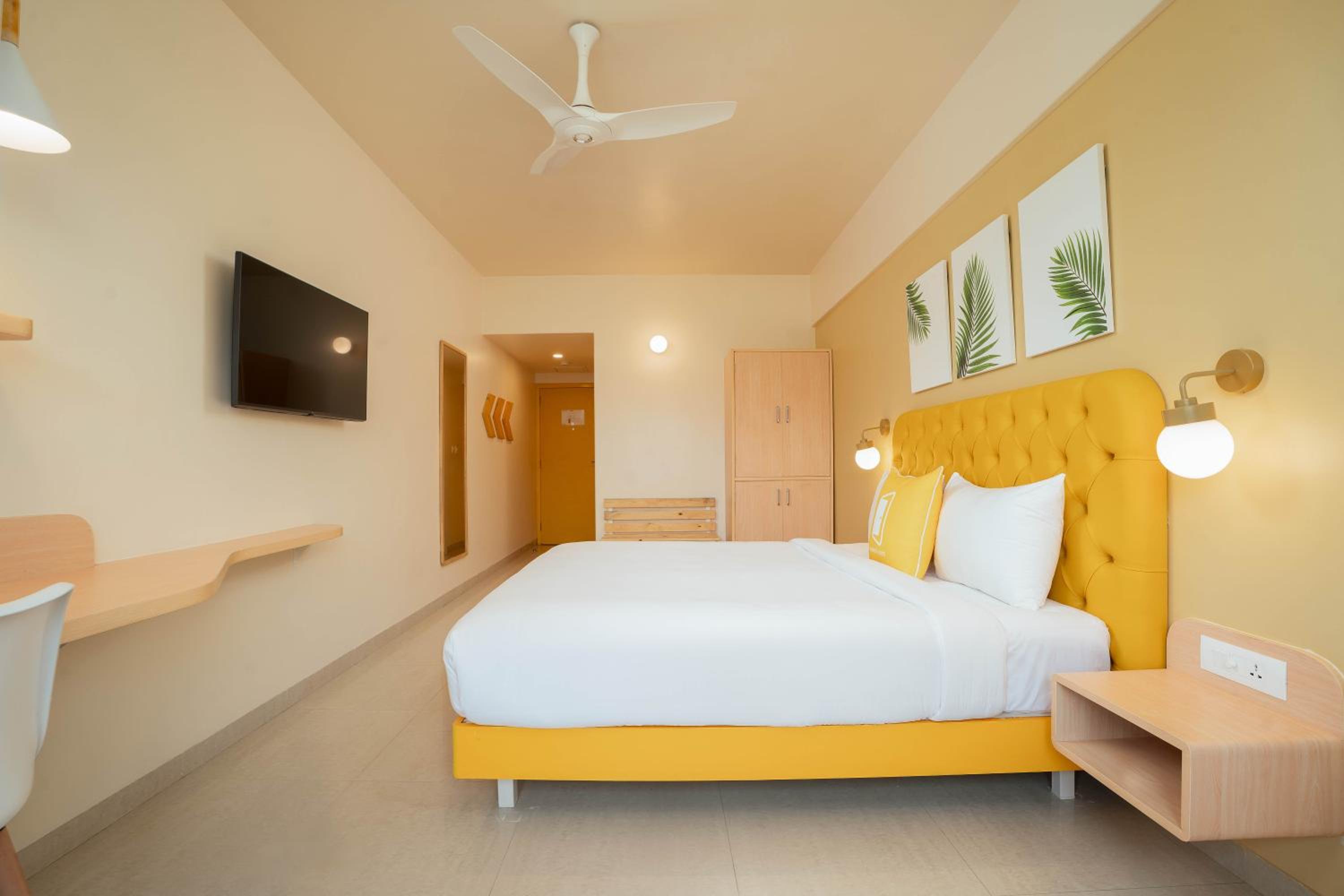 Standard King Room - Photo 1