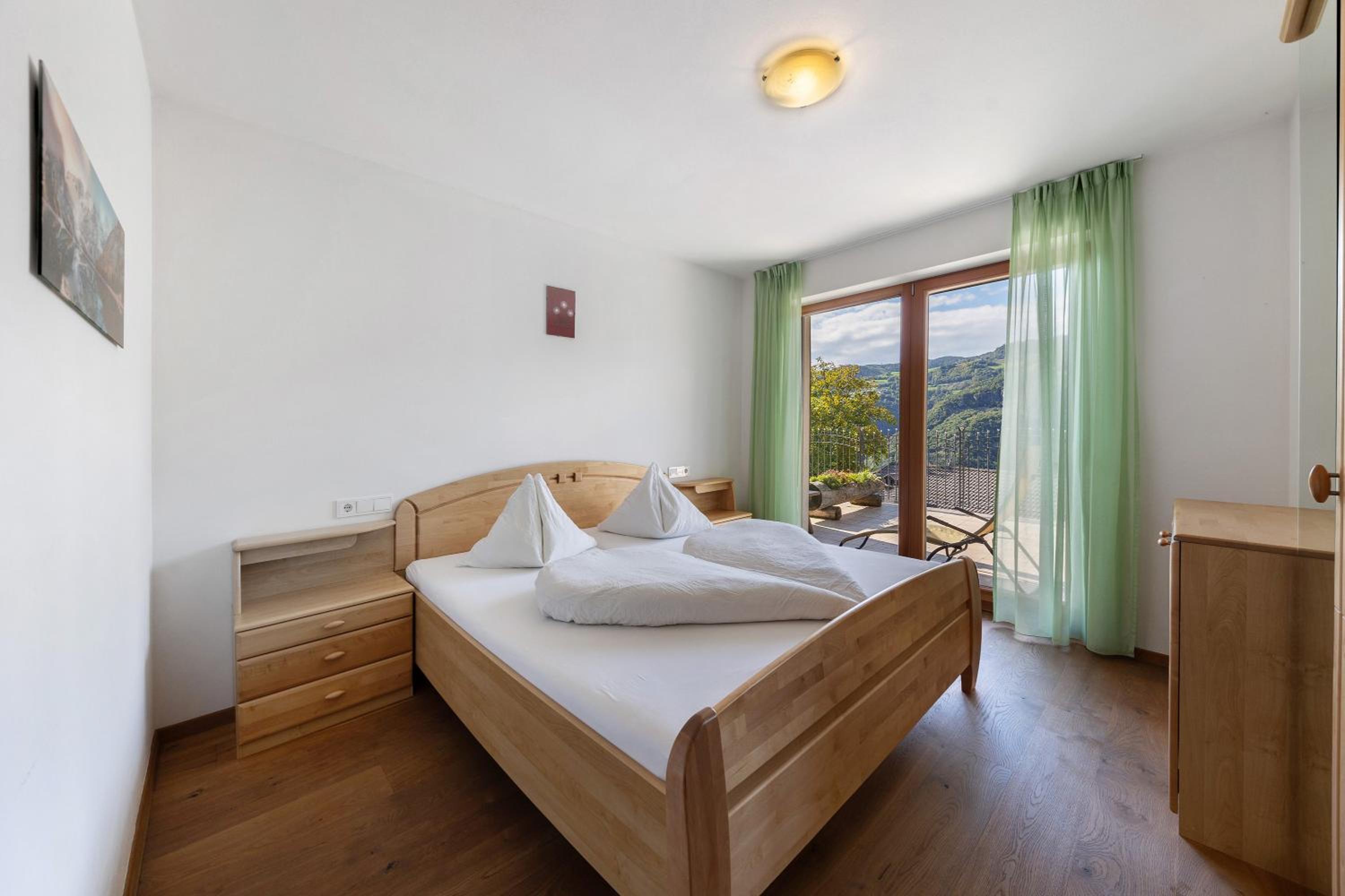 One-Bedroom Apartment with Garden View photo 1