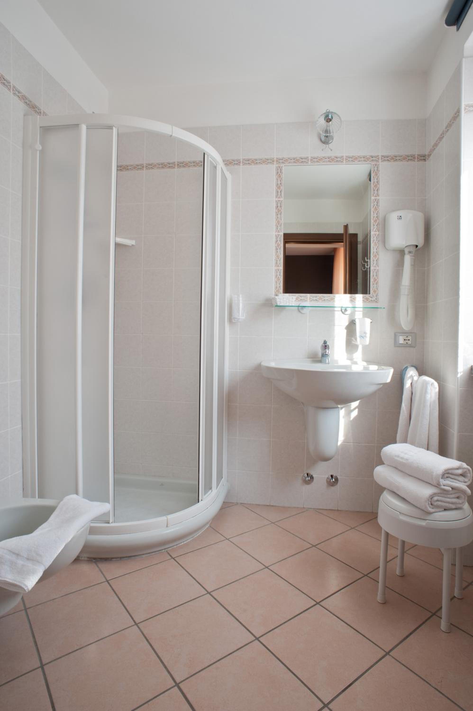 Double Or Twin Room photo 3